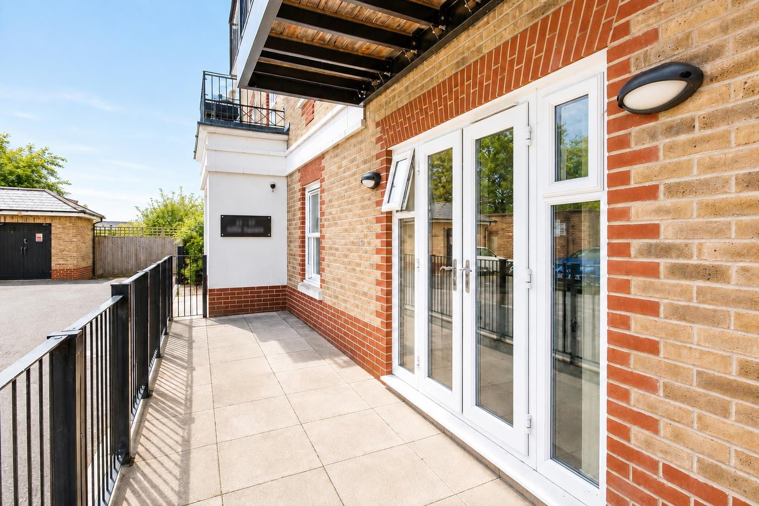2 bedroom Flat Under Offer