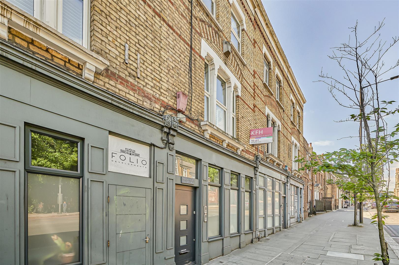 2 bedroom Flat For Sale