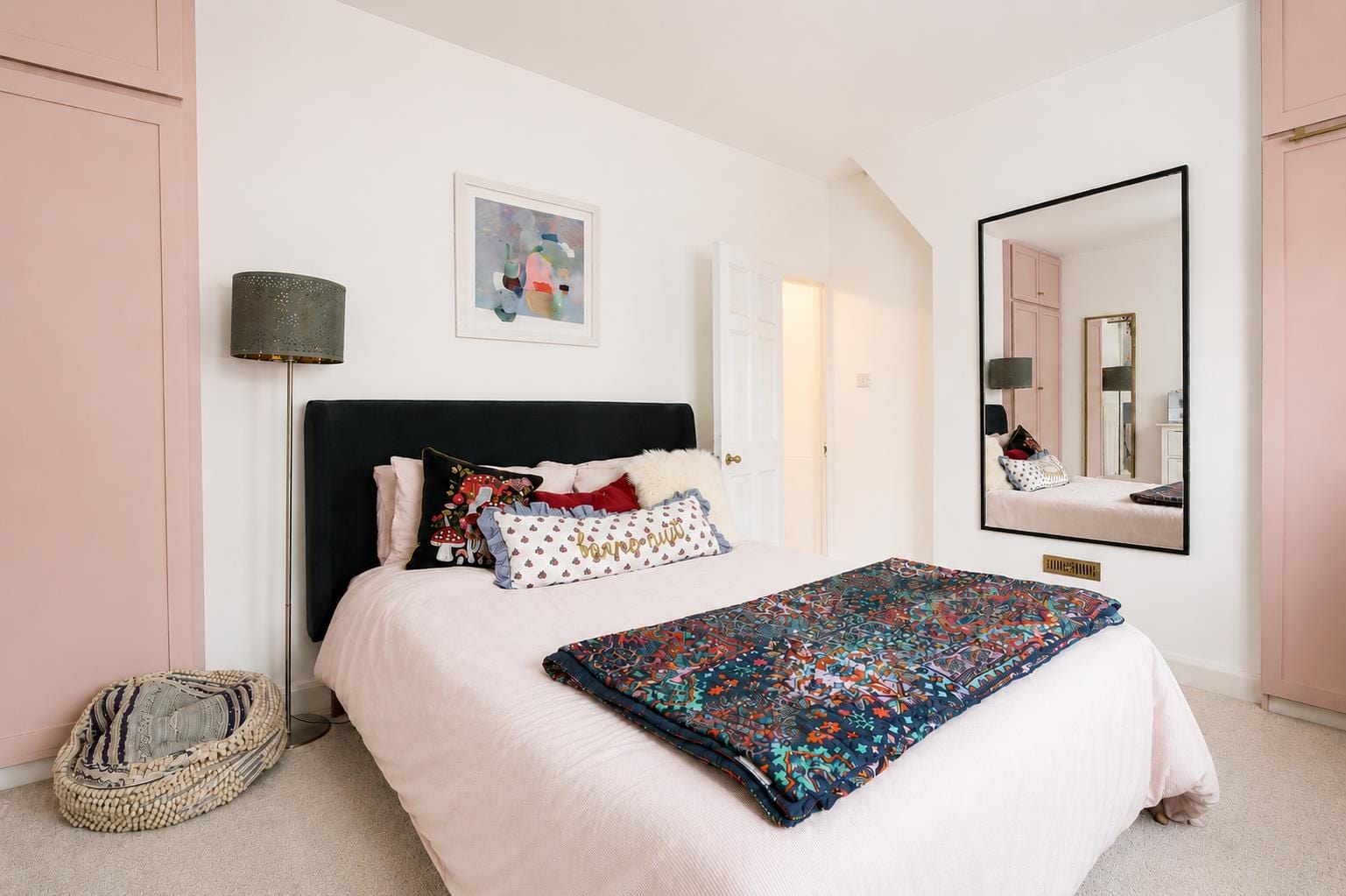 2 bedroom  For Sale