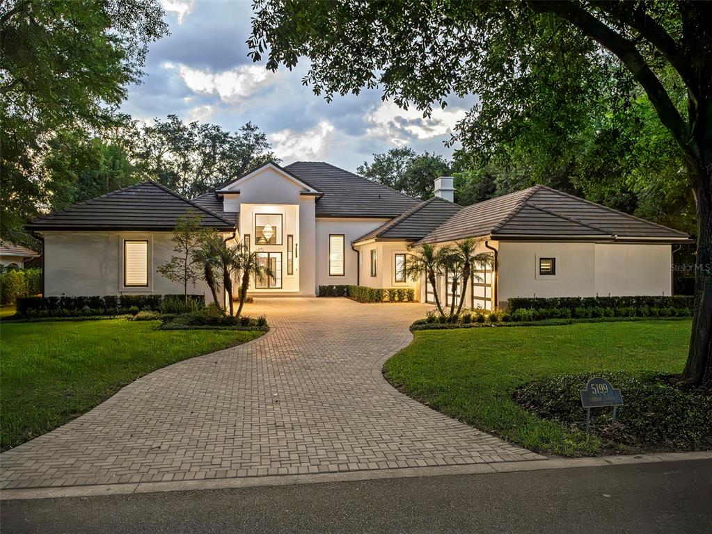 6 bedroom Detached house For Sale