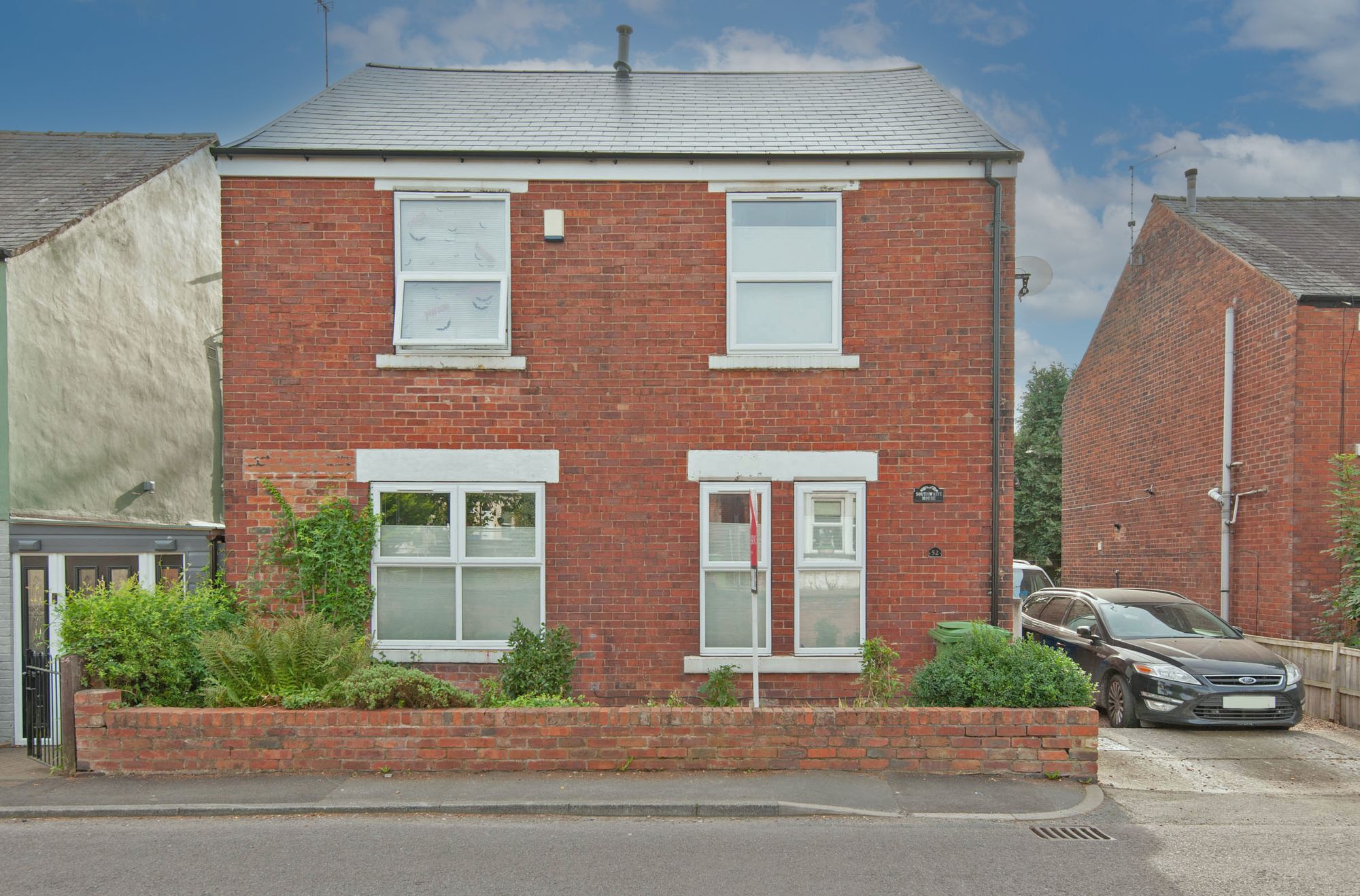 4 bedroom House (unspecified) For Sale