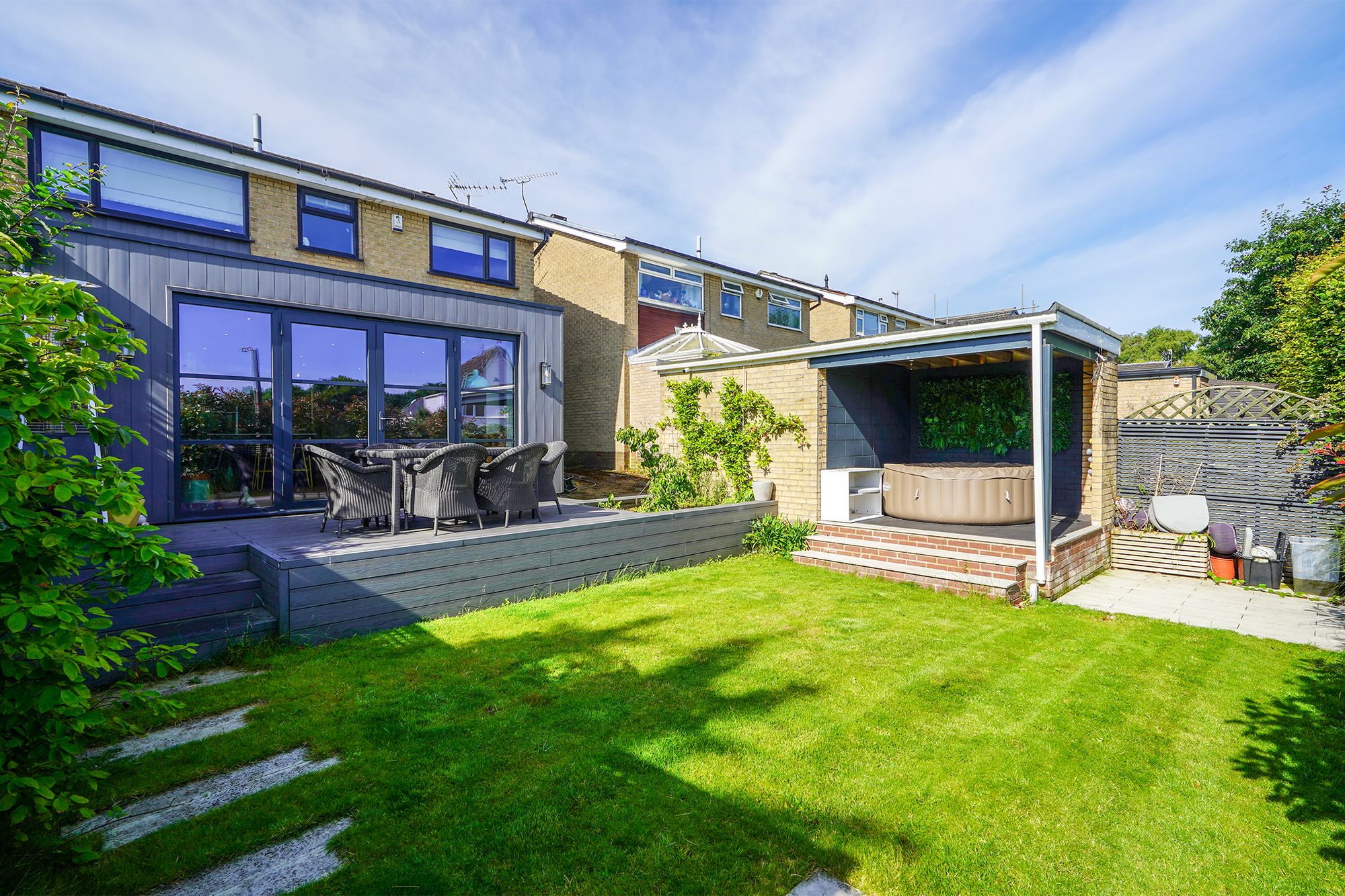 4 bedroom Terraced House Under Offer