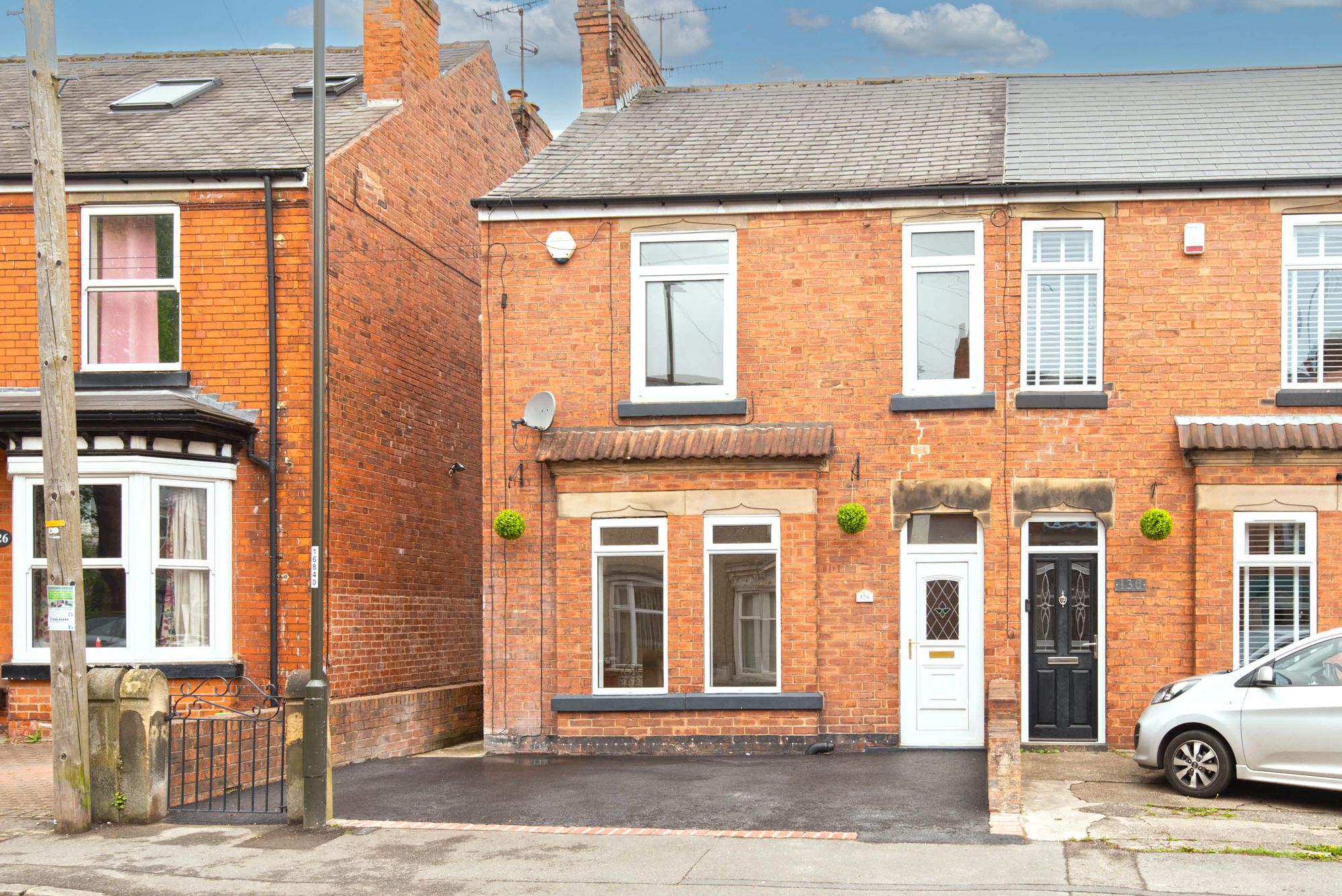 3 bedroom House (unspecified) Under Offer