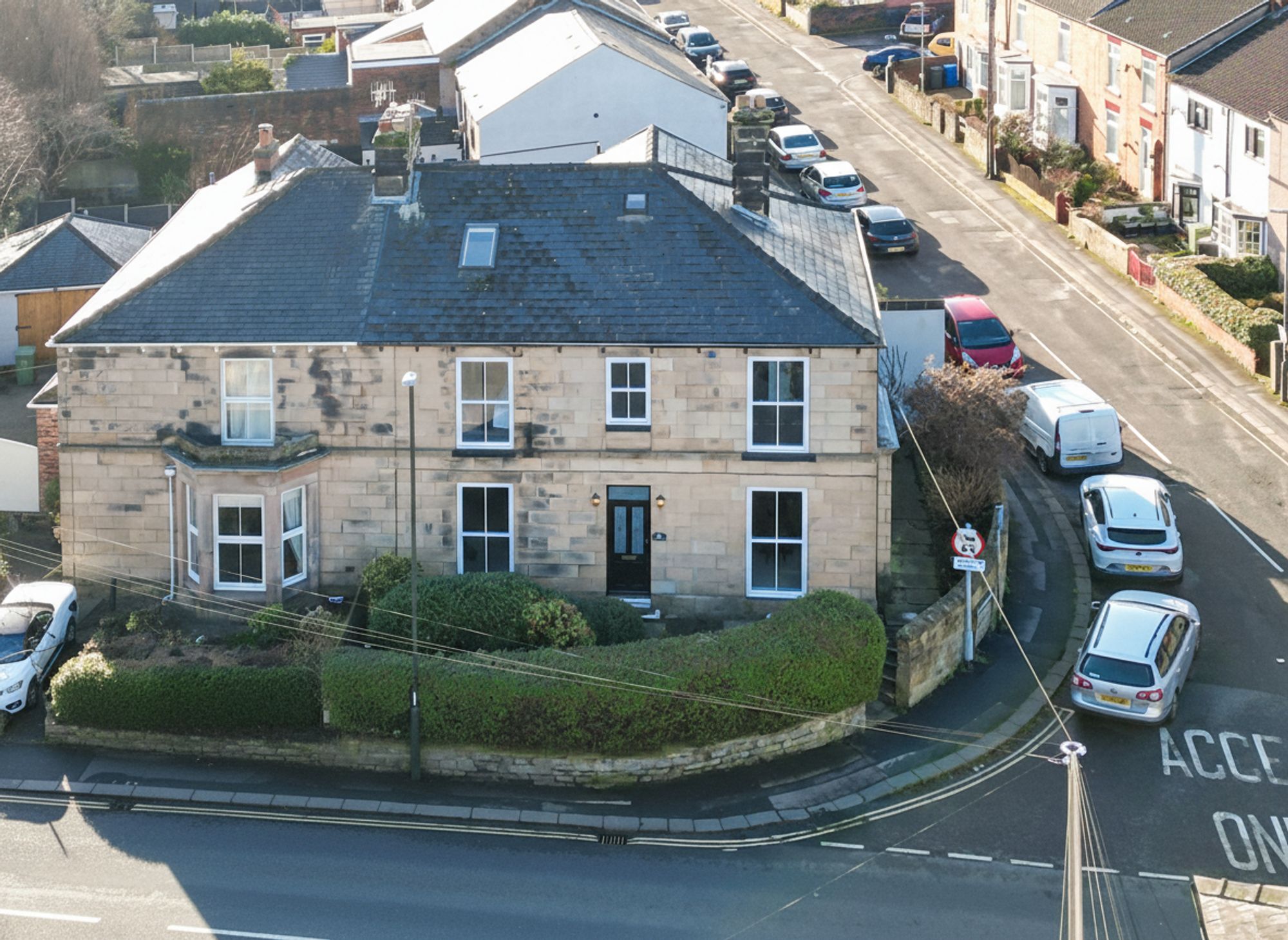 6 bedroom House (unspecified) For Sale