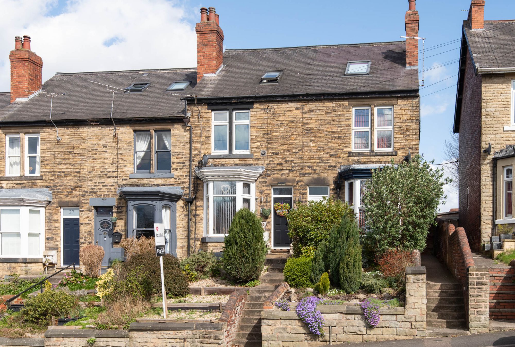 4 bedroom House (unspecified) Under Offer