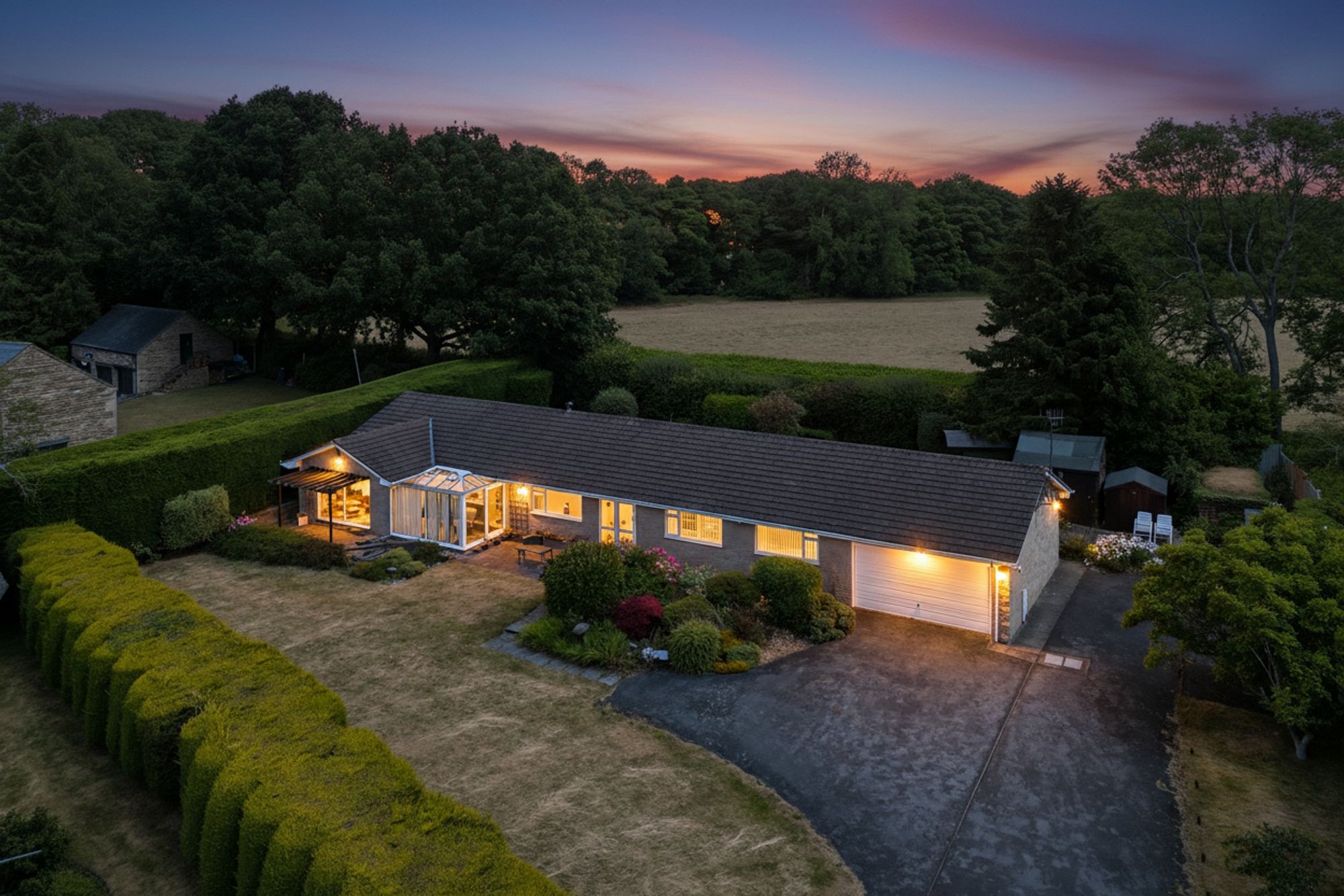 3 bedroom Bungalow Under Offer