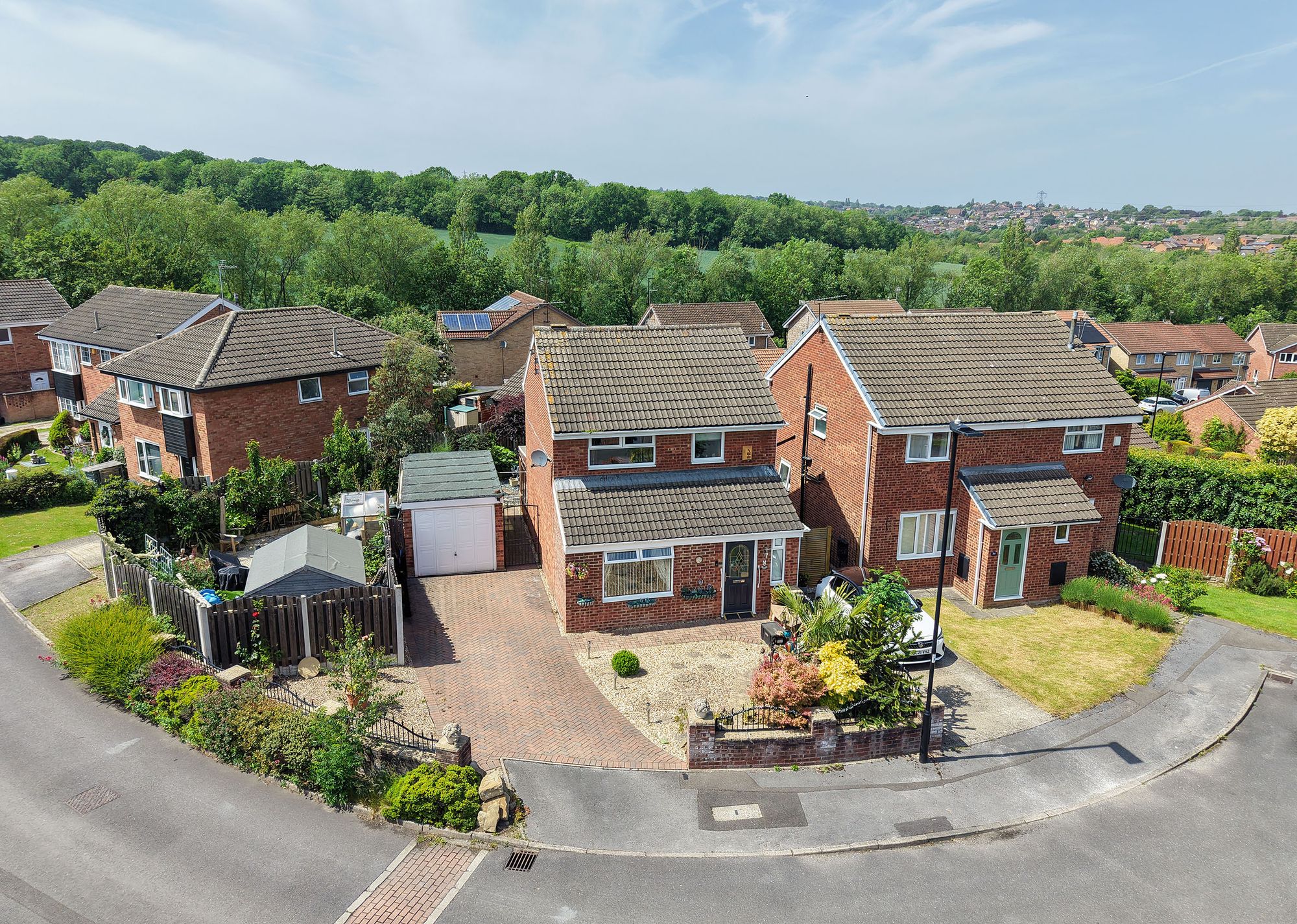 3 bedroom Detached house For Sale