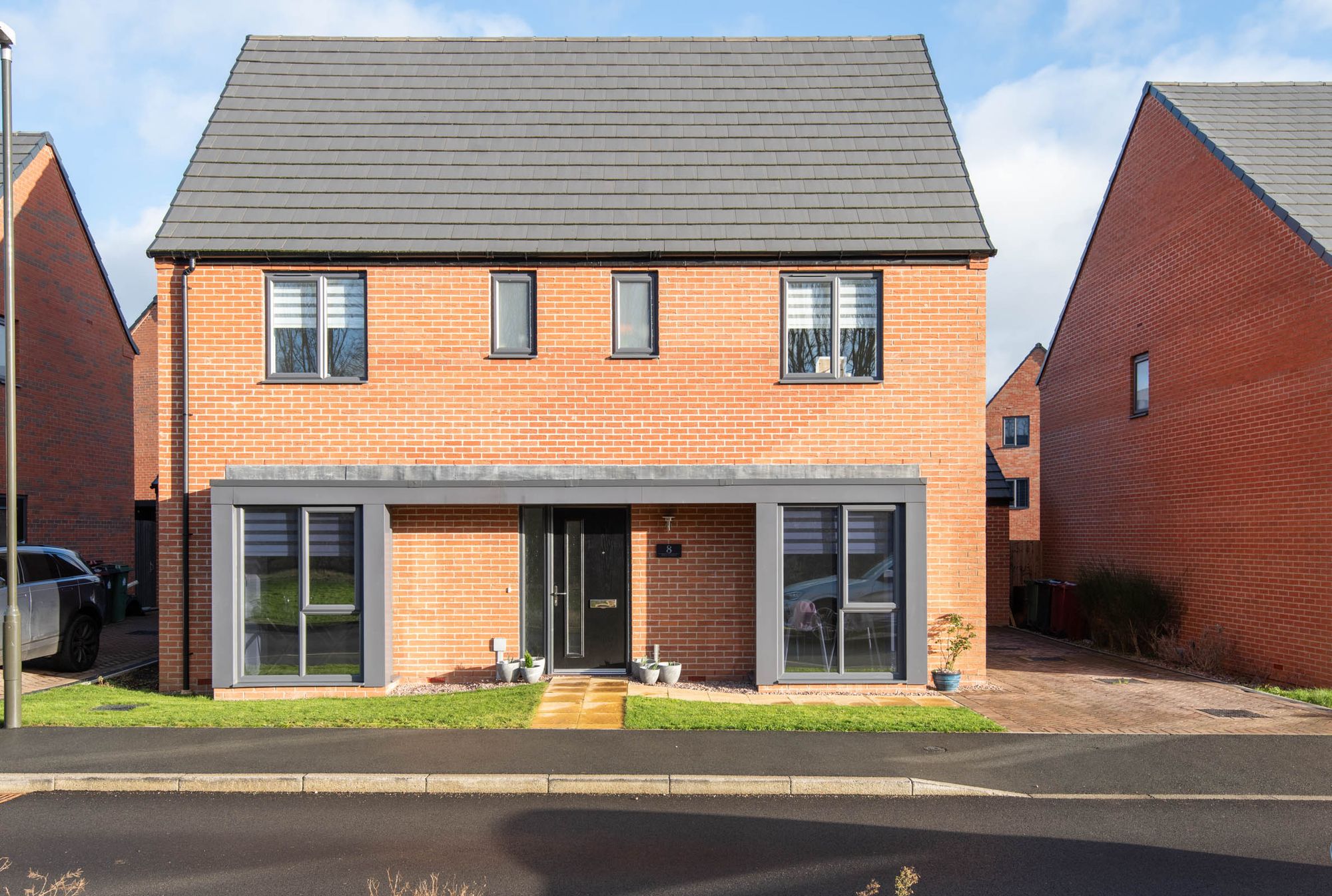 4 bedroom Detached house Under Offer