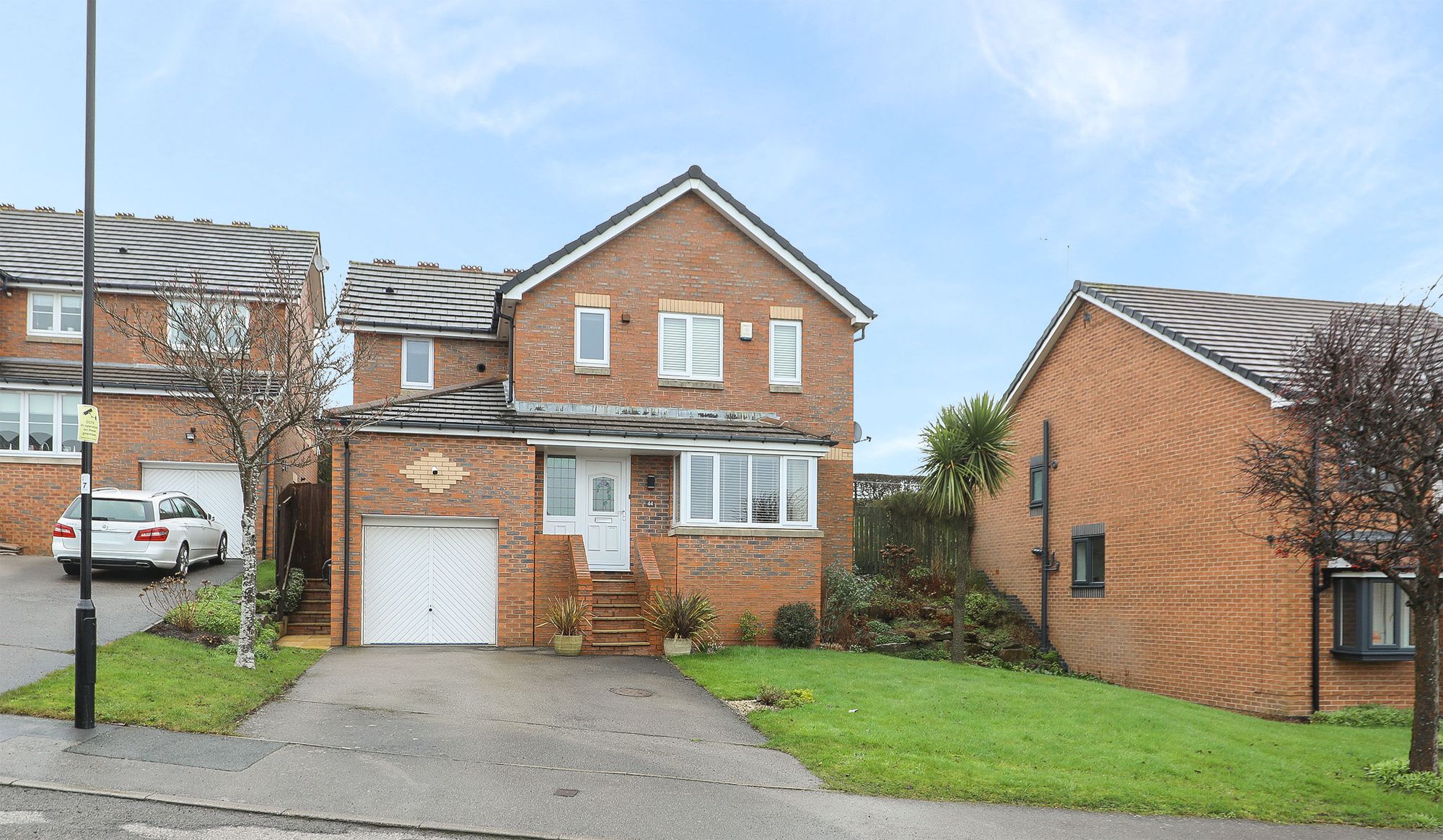 4 bedroom Detached house Under Offer