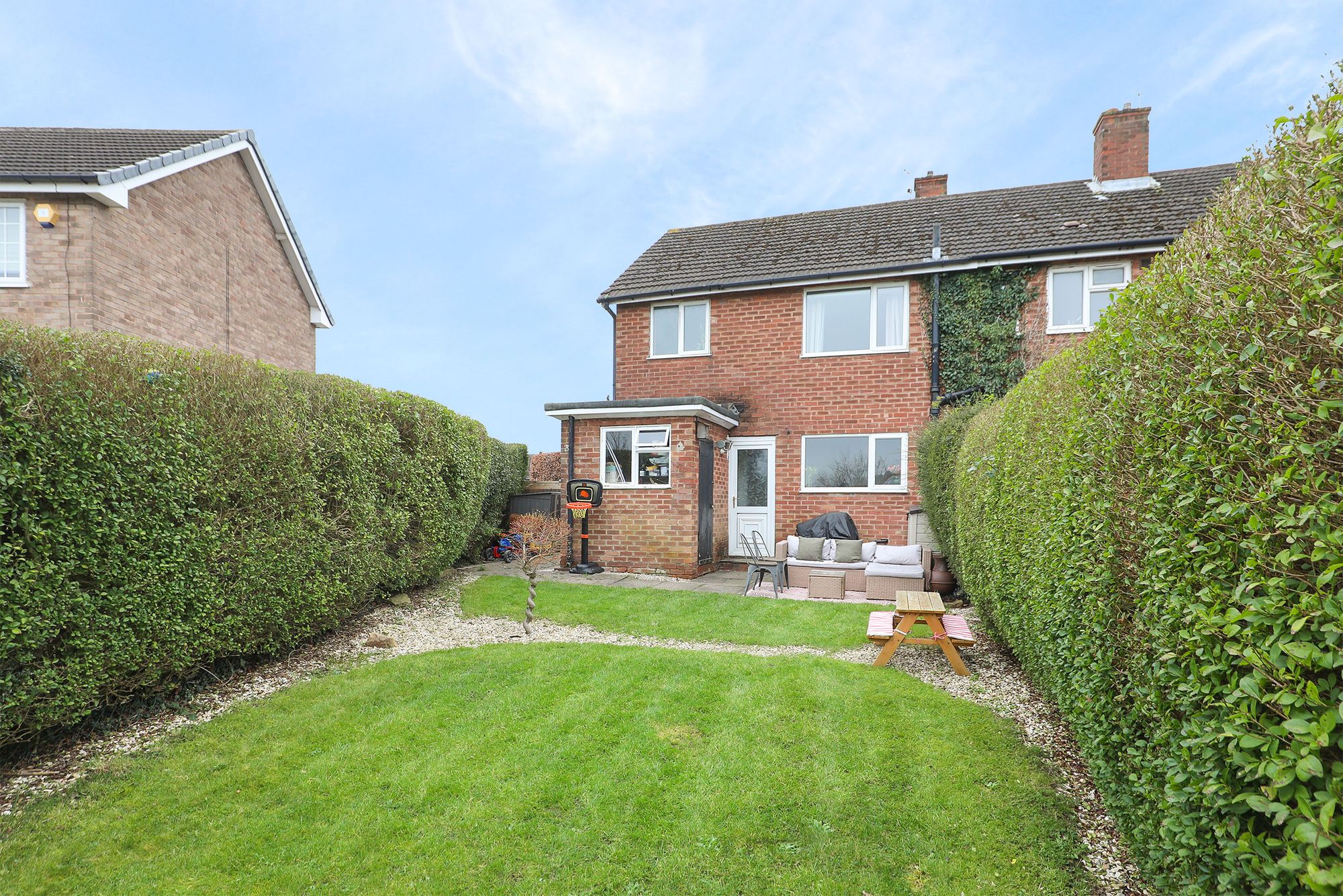 2 bedroom Semi-detached house For Sale