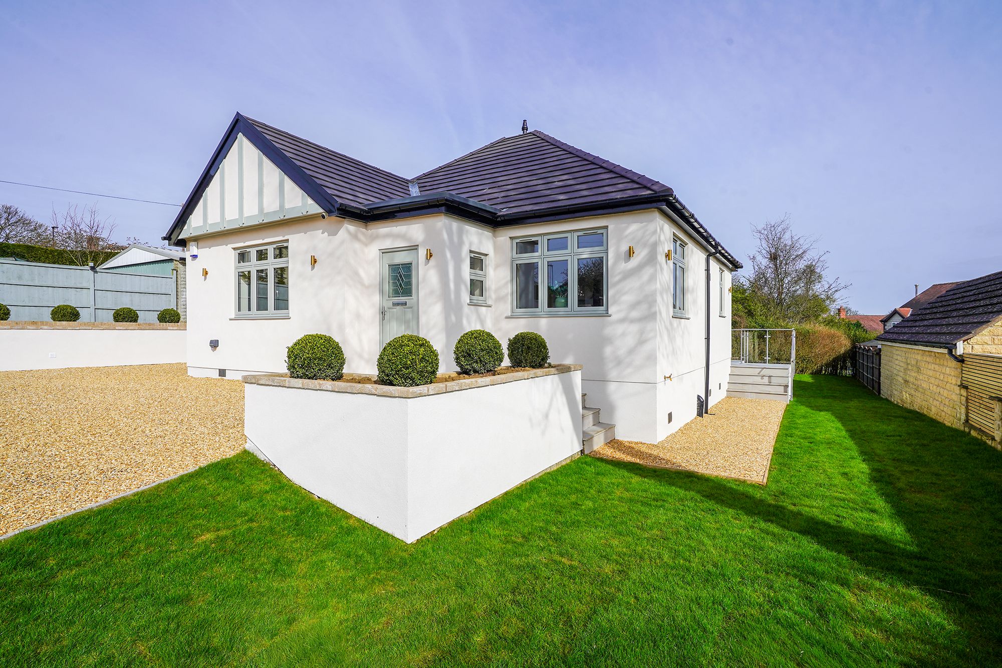 3 bedroom Bungalow Under Offer