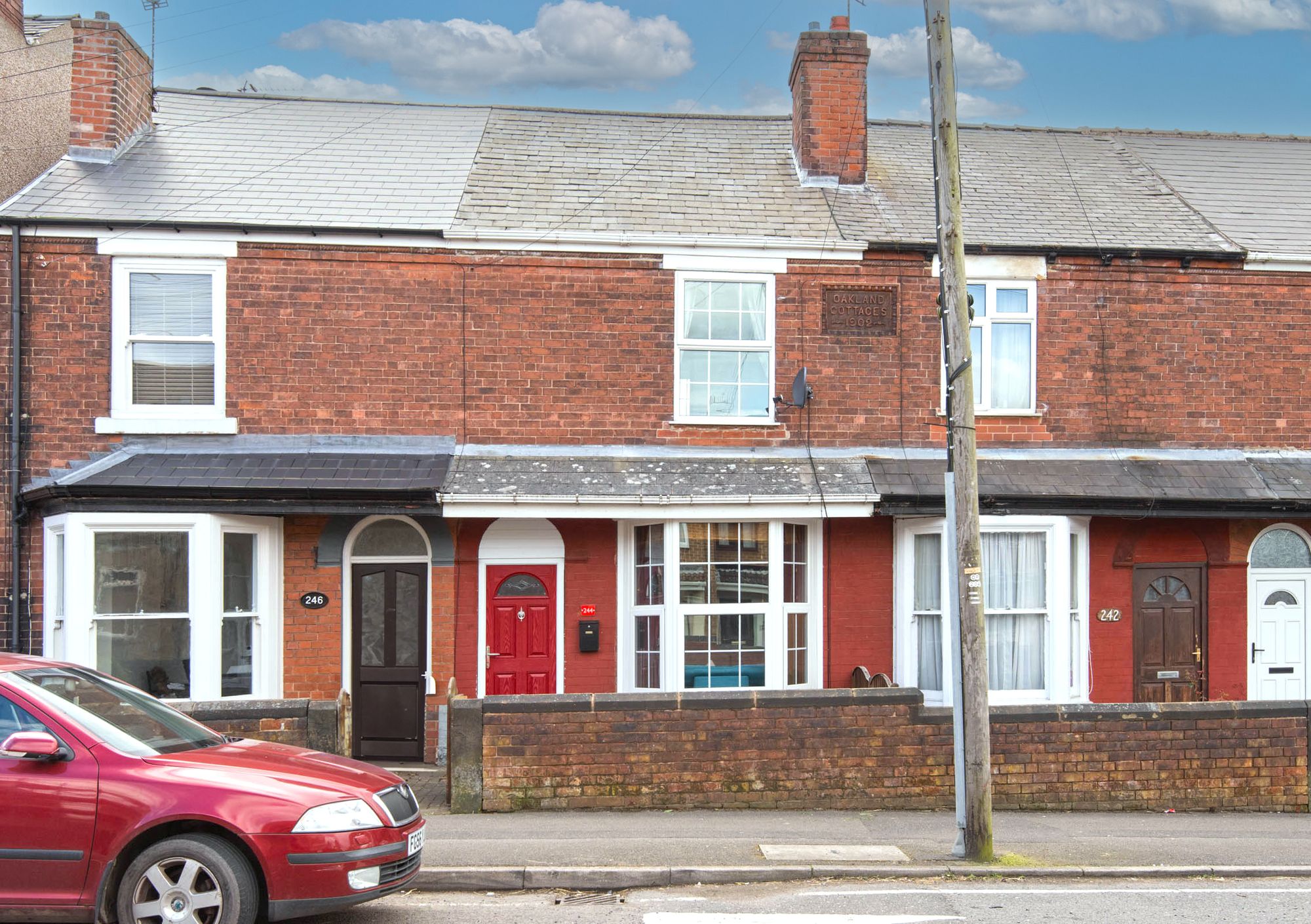 2 bedroom Terraced House Under Offer