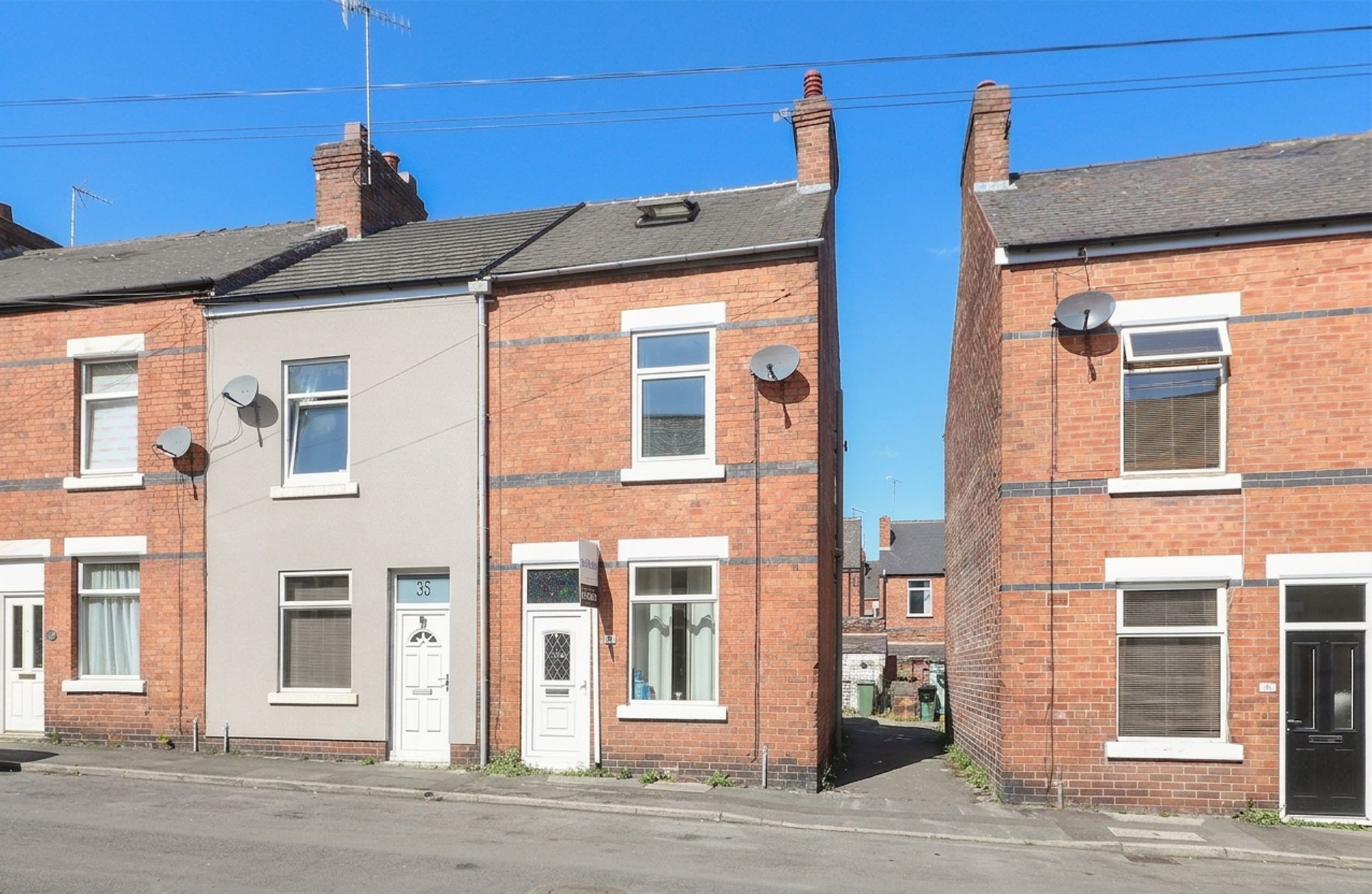 3 bedroom End of terrace house For Sale
