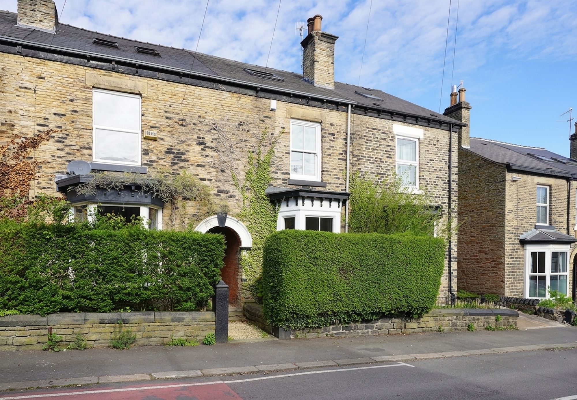 4 bedroom Terraced House For Sale