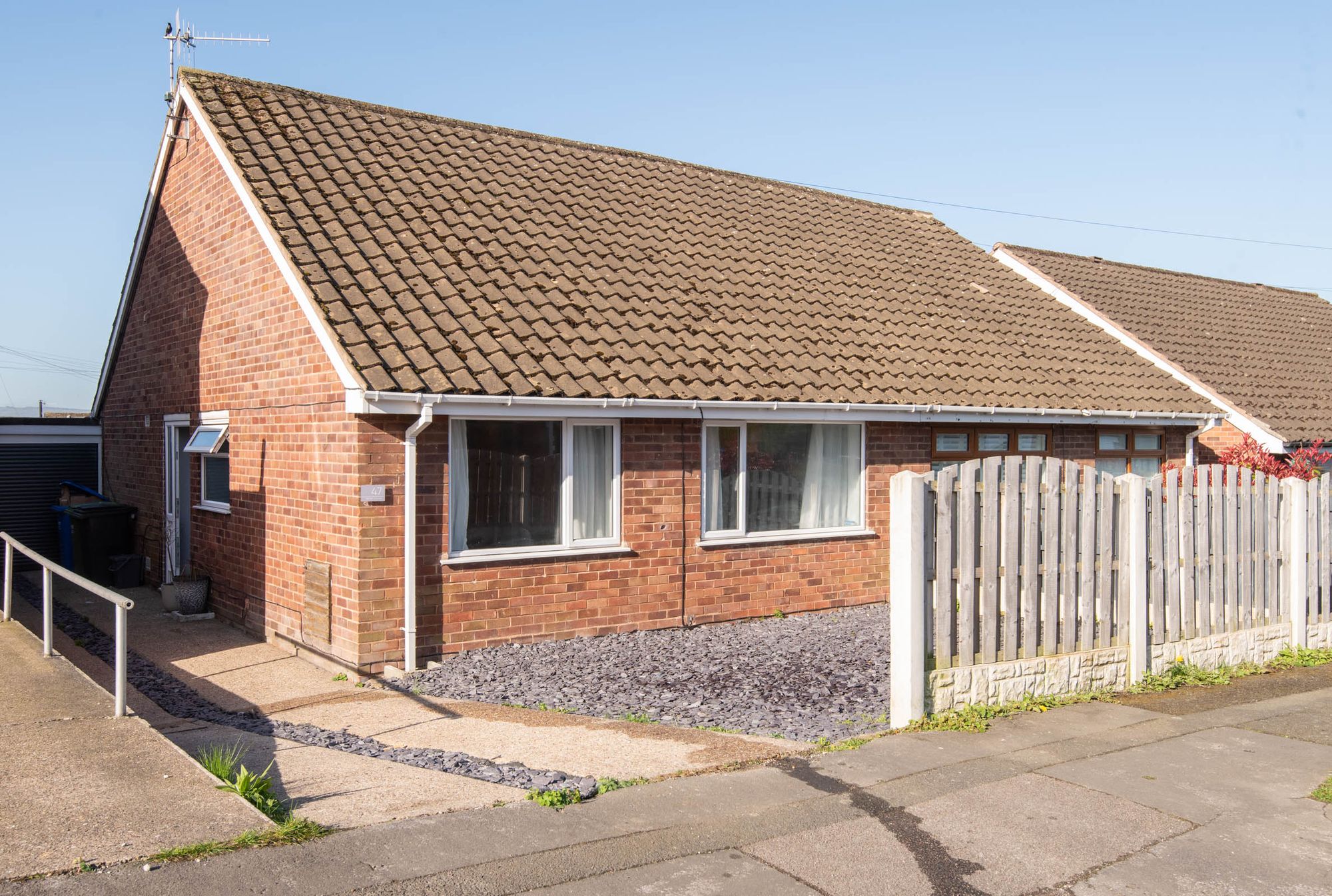 2 bedroom Bungalow For Sale