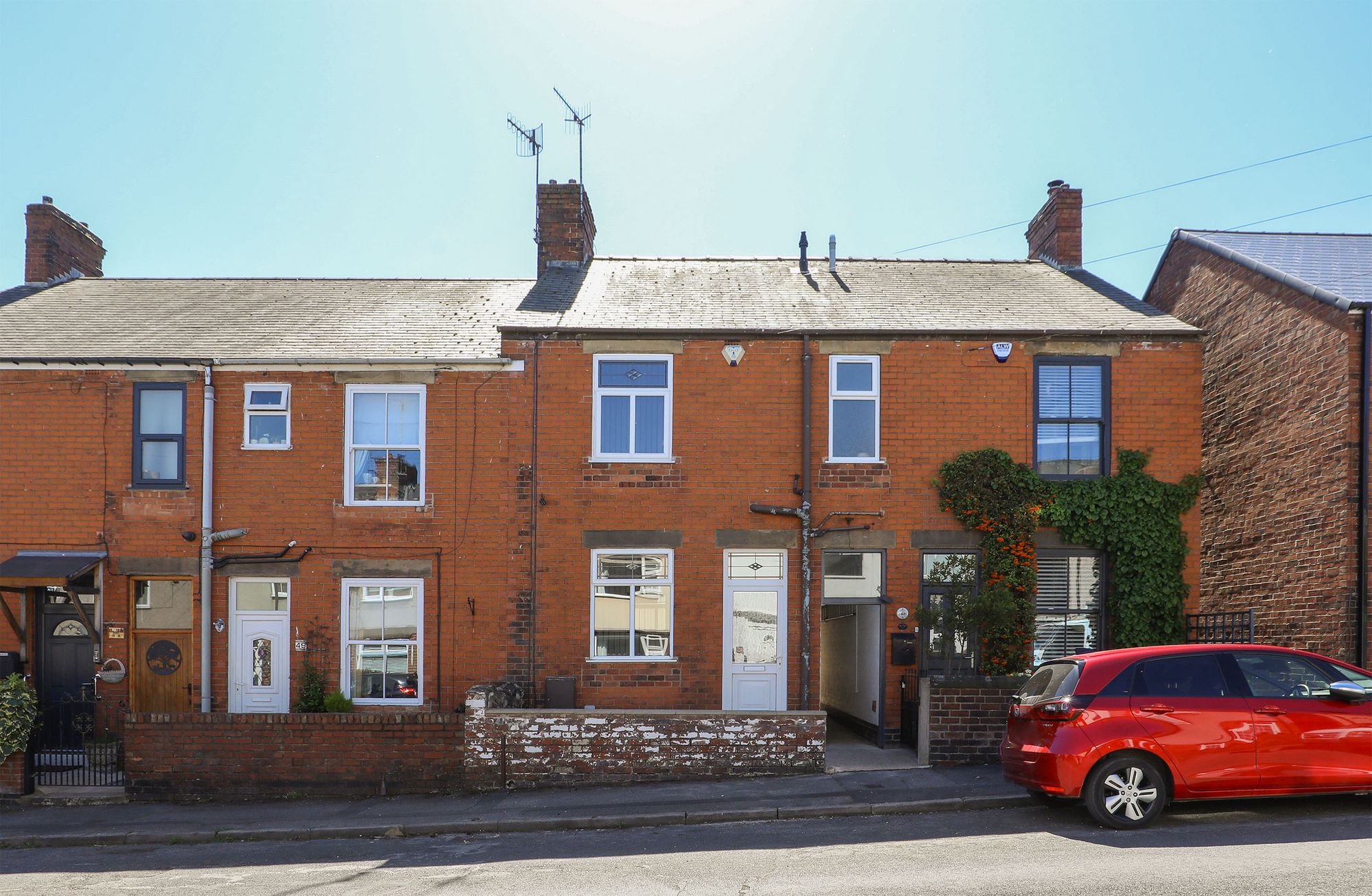 2 bedroom Terraced House Under Offer