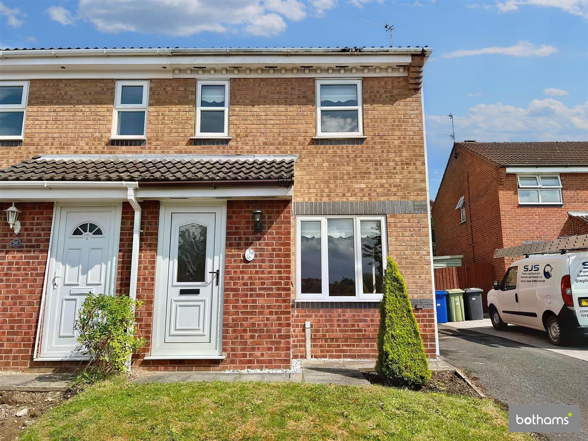 2 bedroom Semi-detached house Let