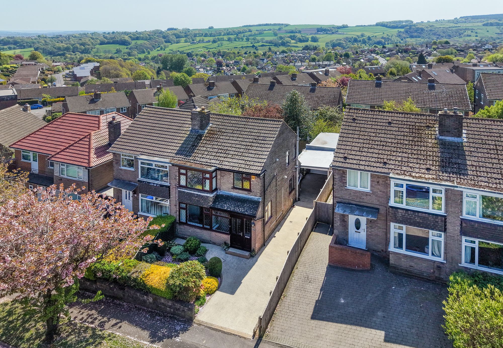 3 bedroom Semi-detached house For Sale