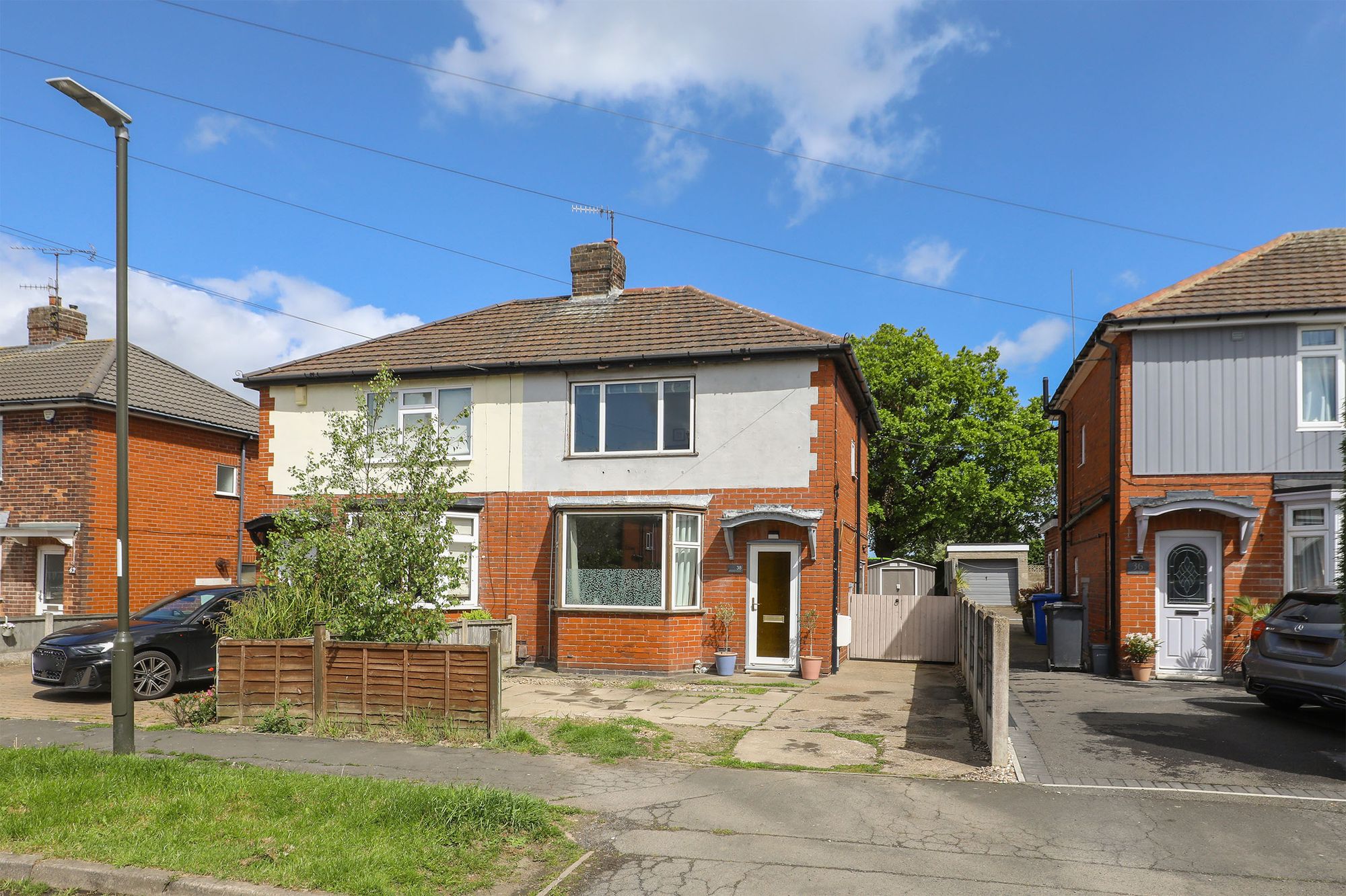 3 bedroom Semi-detached house For Sale