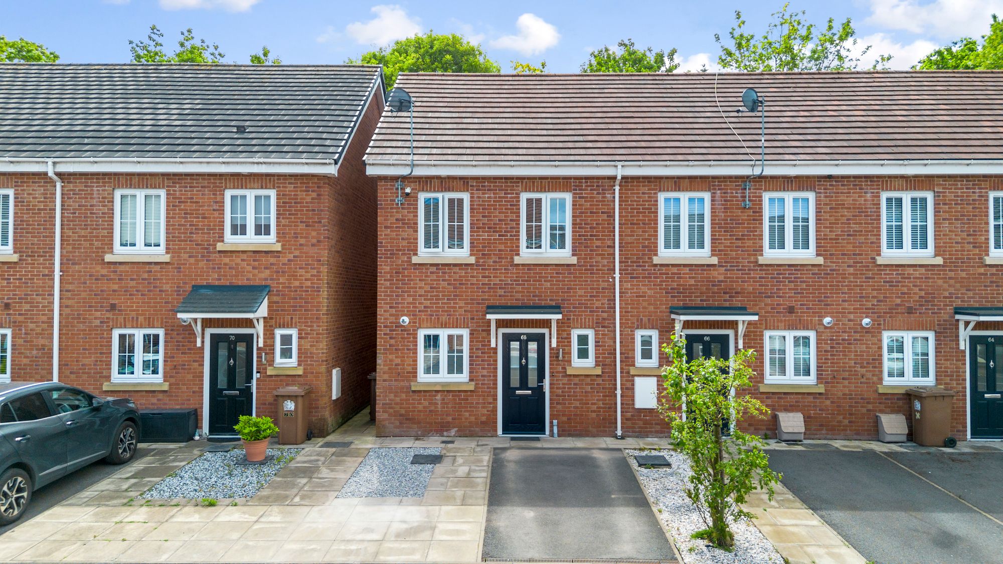 2 bedroom End of terrace house For Sale