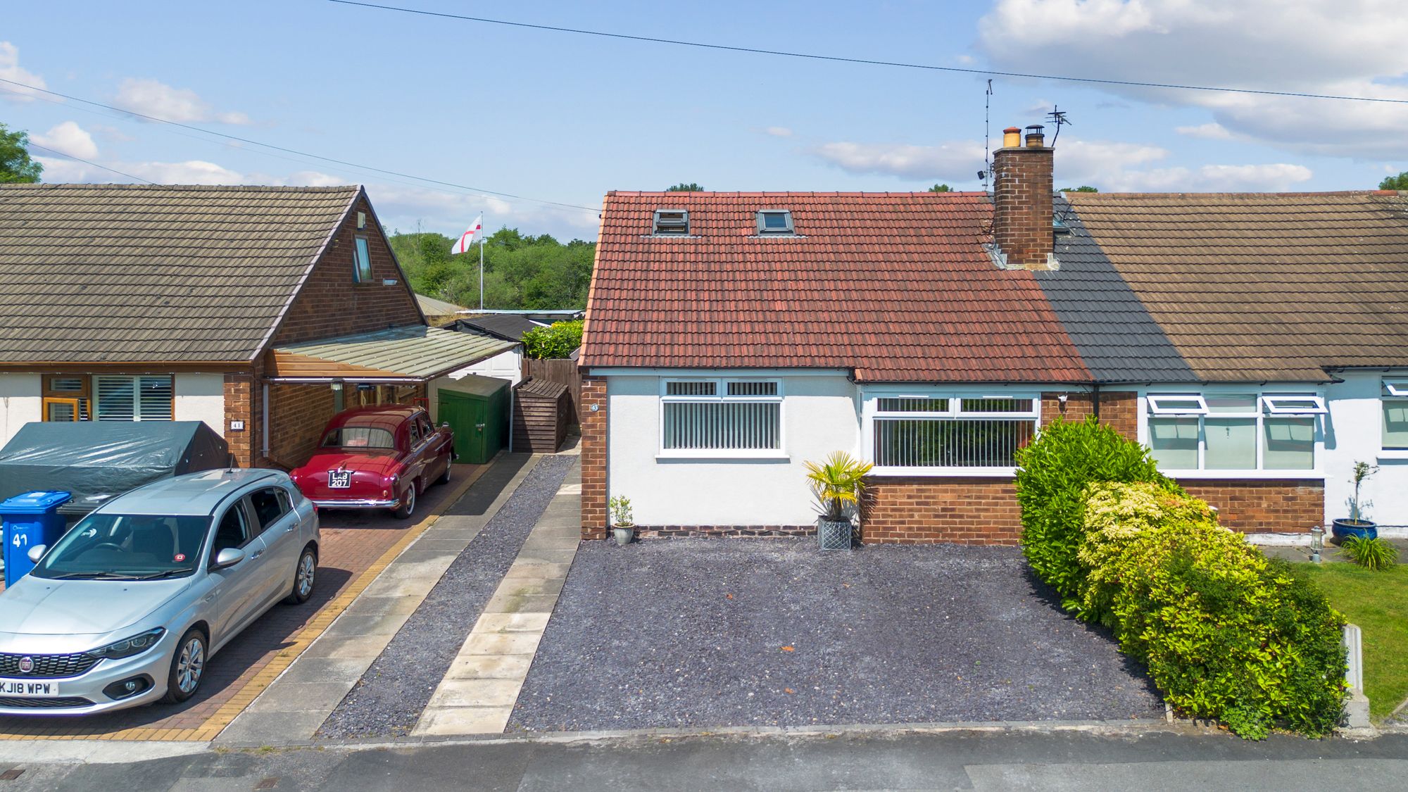 2 bedroom Detached bungalow For Sale