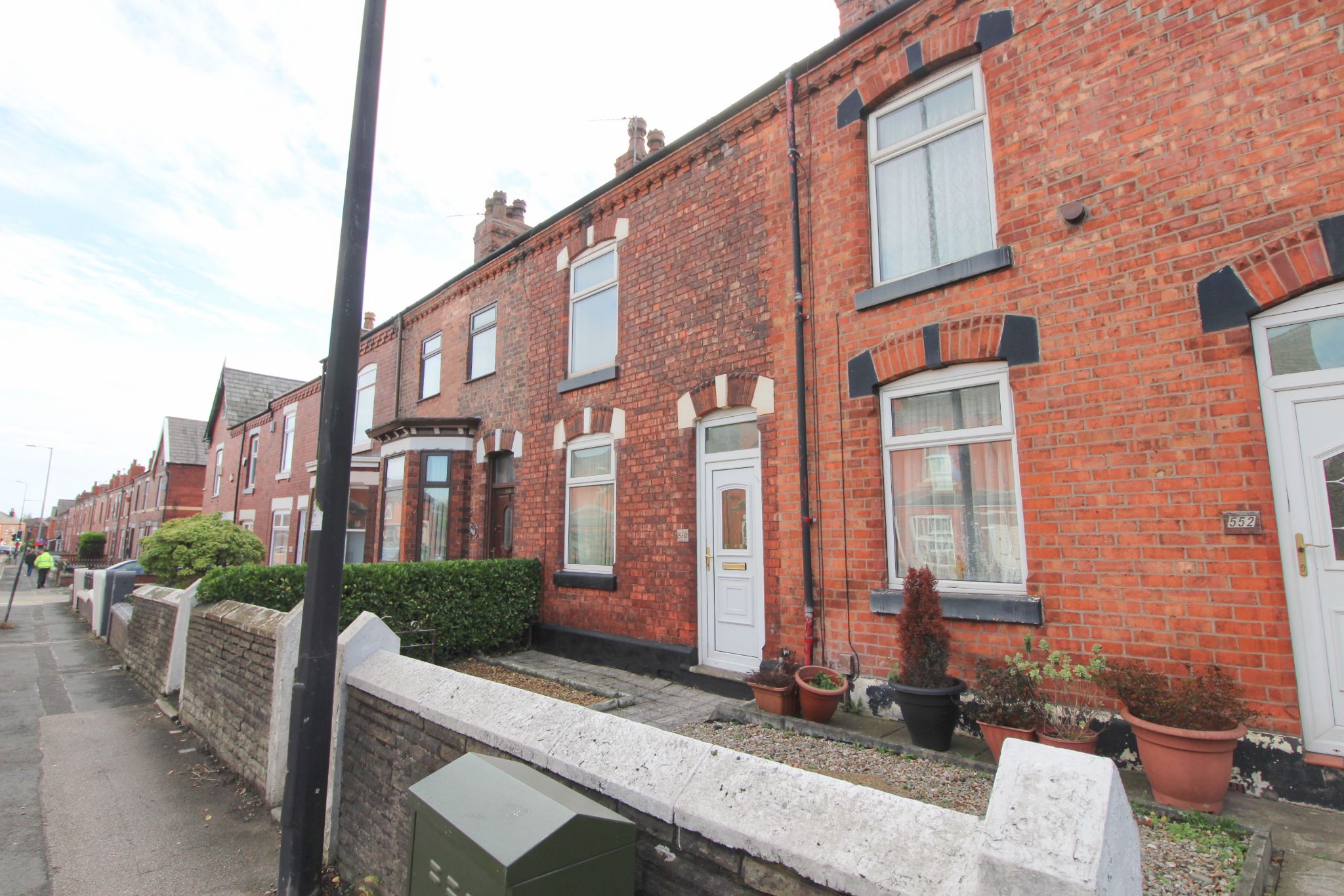 2 bedroom Terraced House To Let