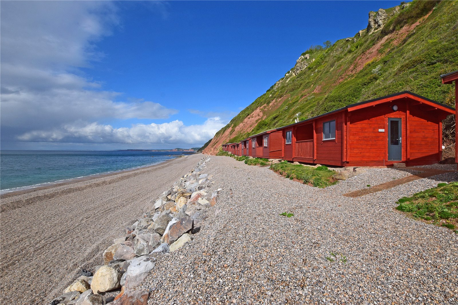 1 bedroom House (unspecified) For Sale
