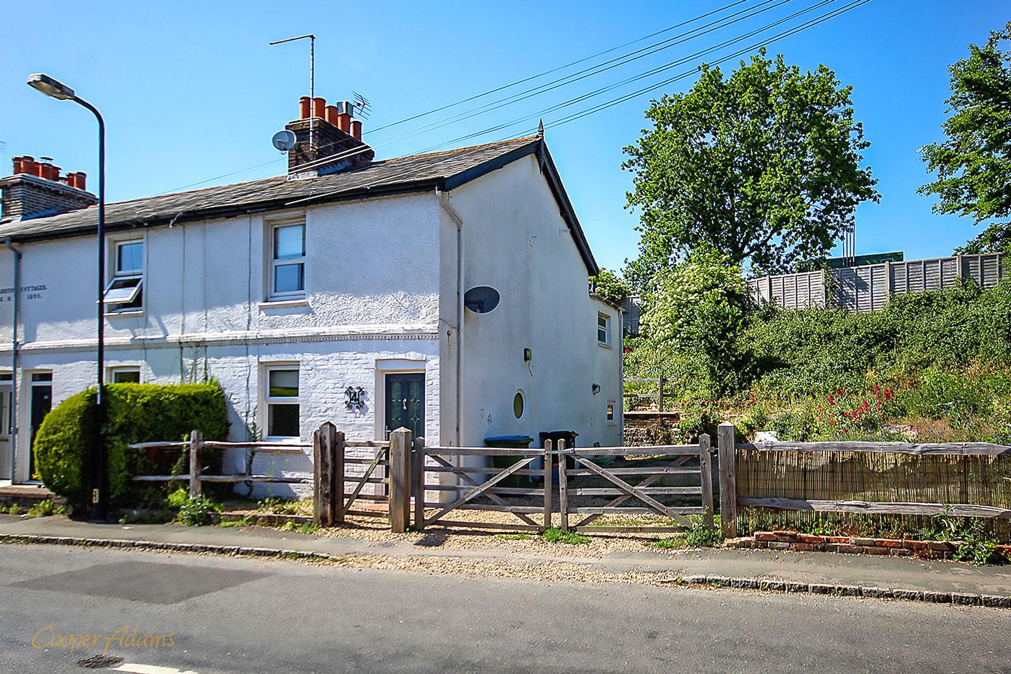 2 bedroom End of terrace house To Let