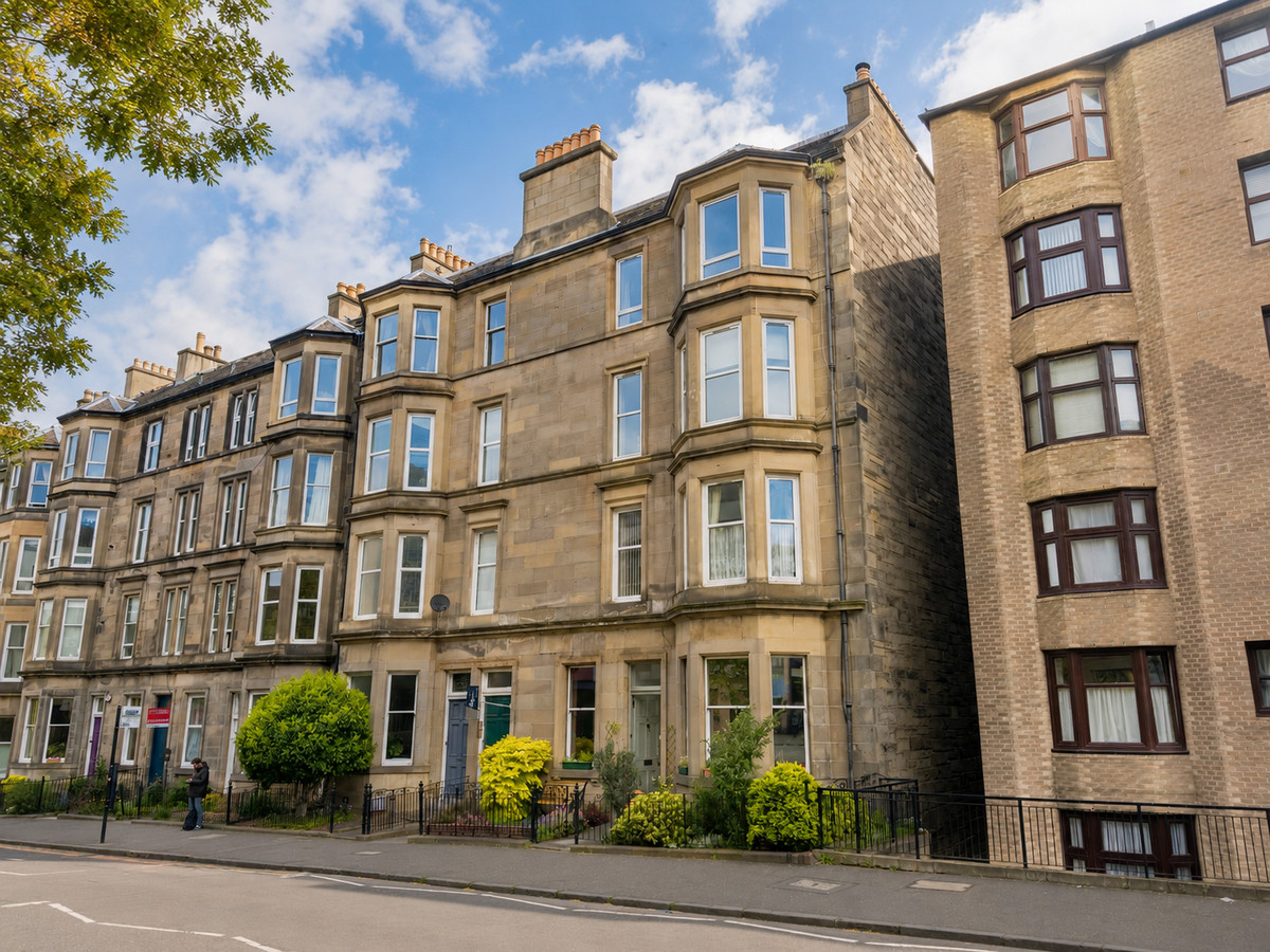 2 bedroom Apartment To Let