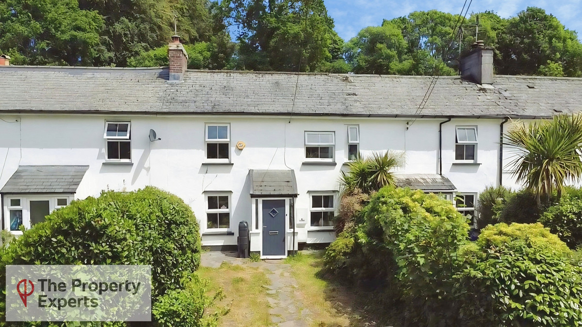 3 bedroom Cottage For Sale