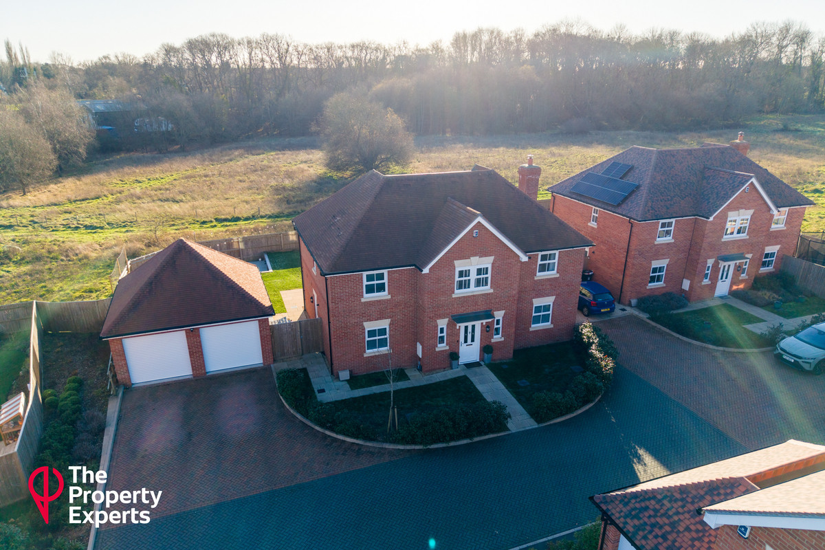 5 bedroom Detached house For Sale