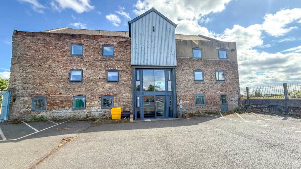 1 bedroom Apartment Under Offer