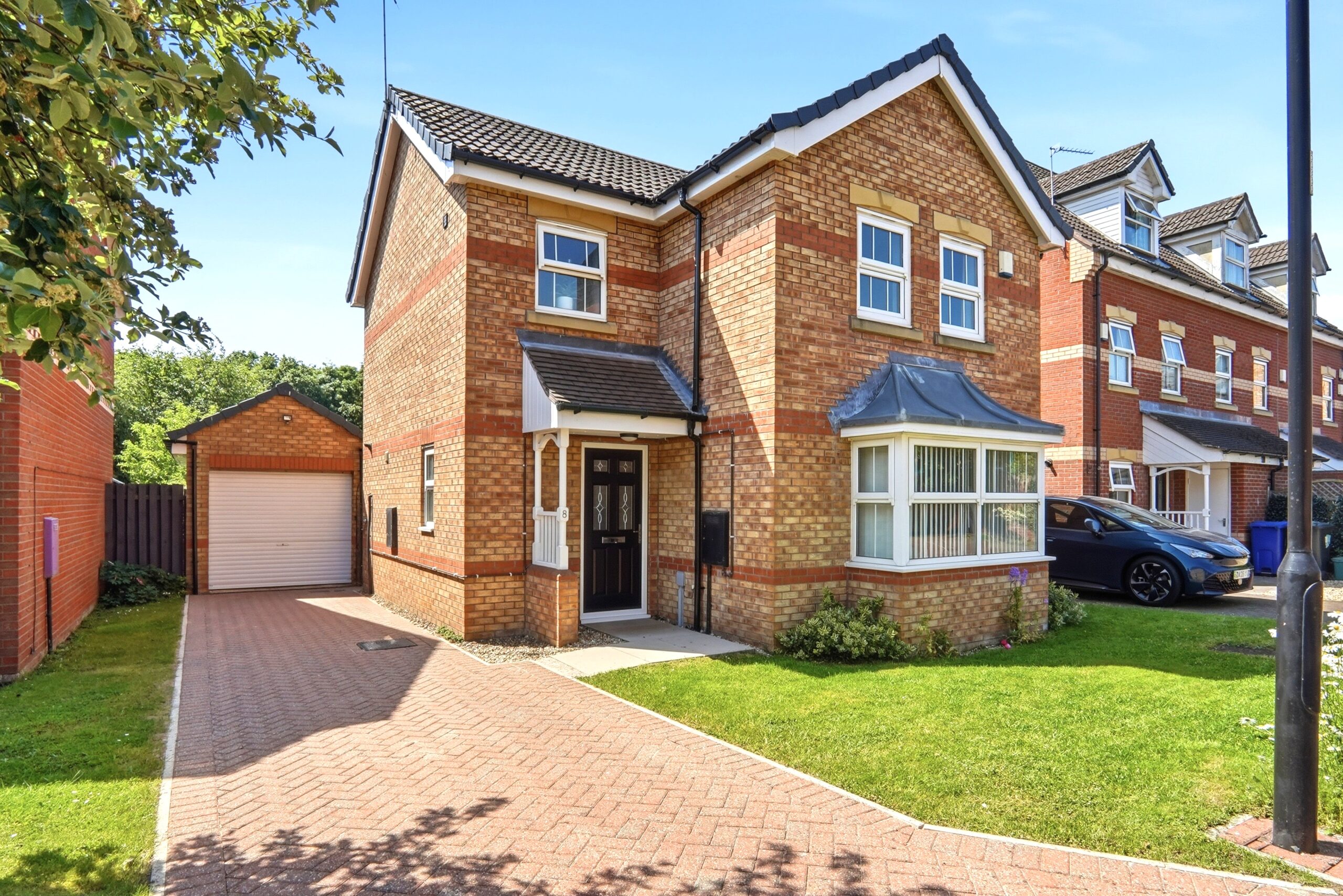 3 bedroom Detached house For Sale