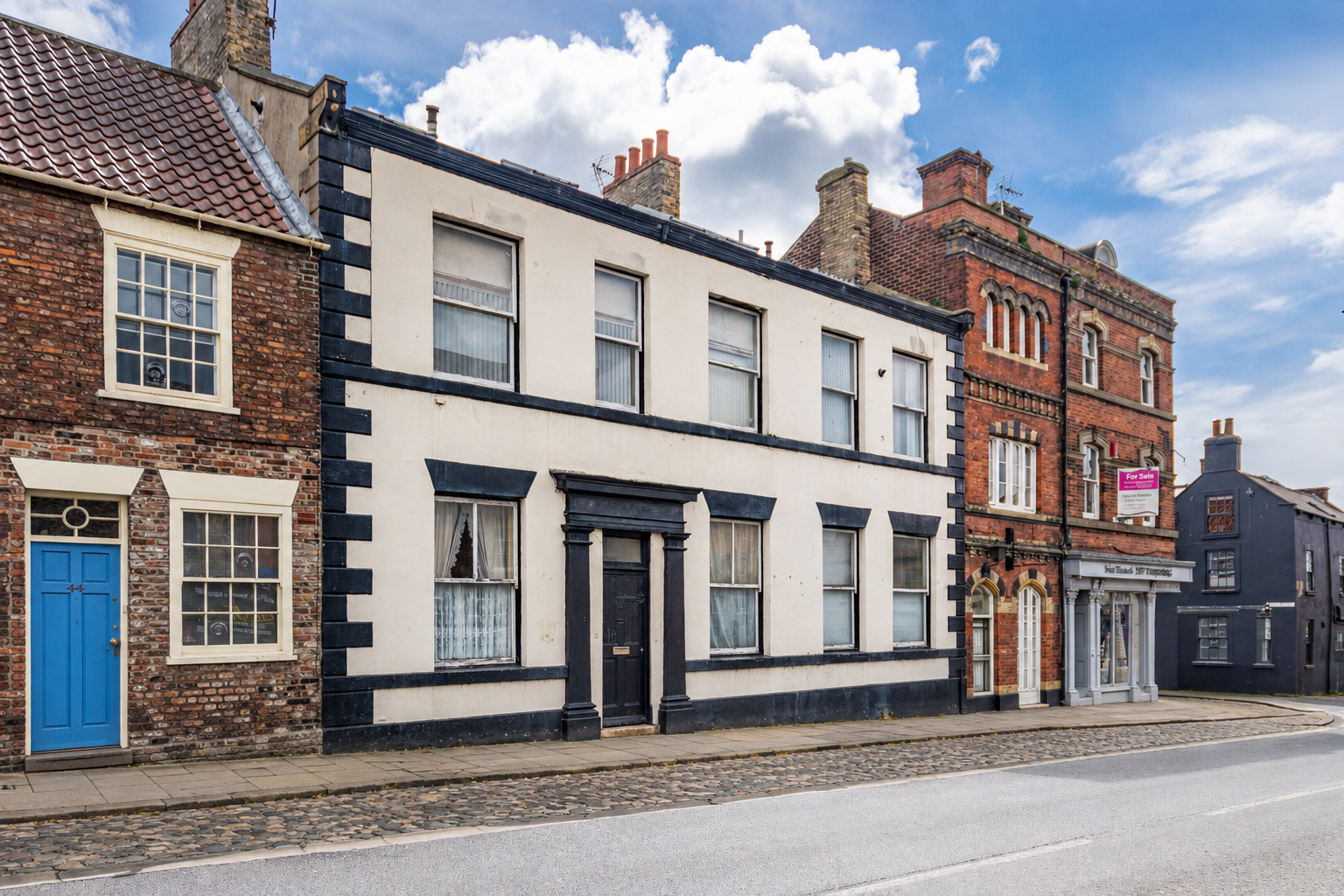1 bedroom Apartment For Sale