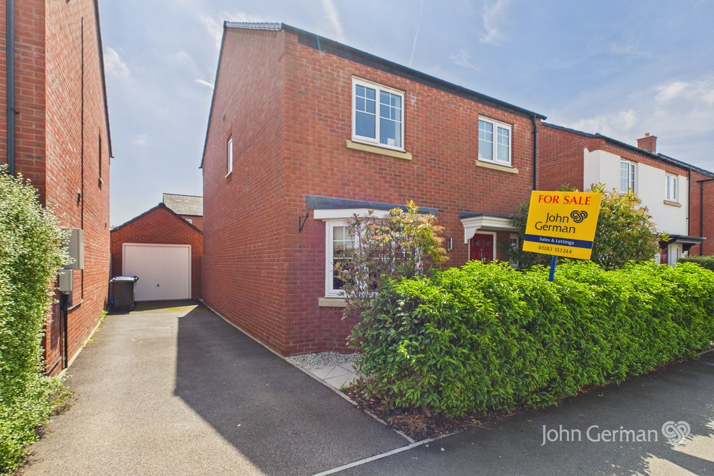 3 bedroom Detached house For Sale