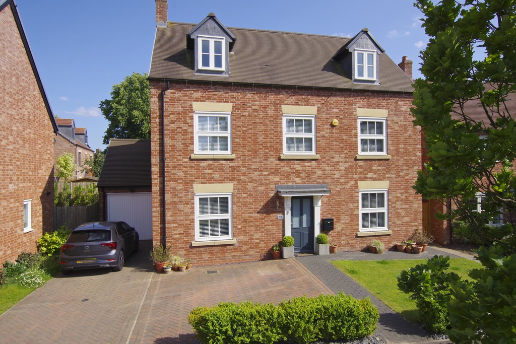 5 bedroom Detached house For Sale