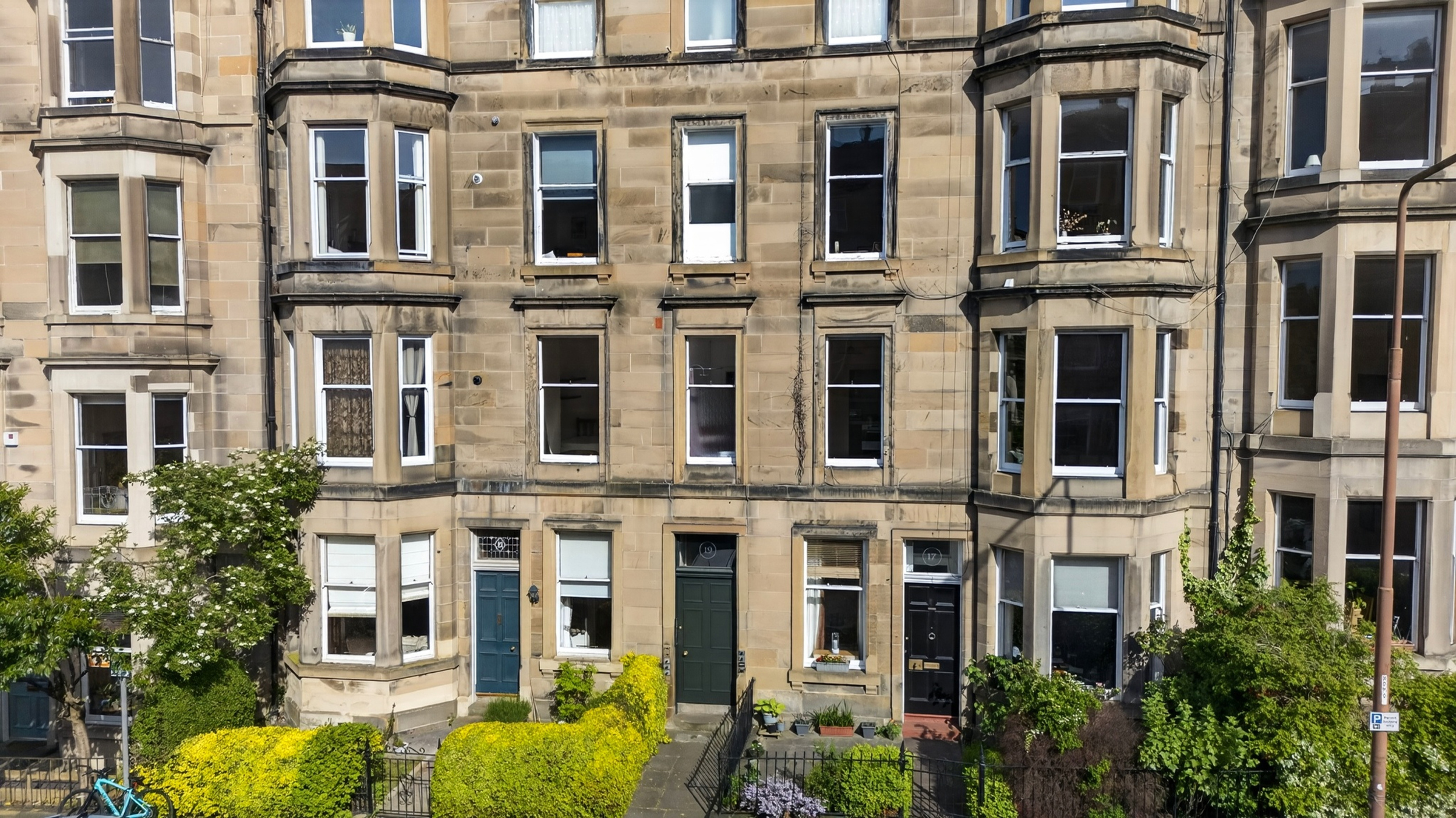1 bedroom Flat For Sale