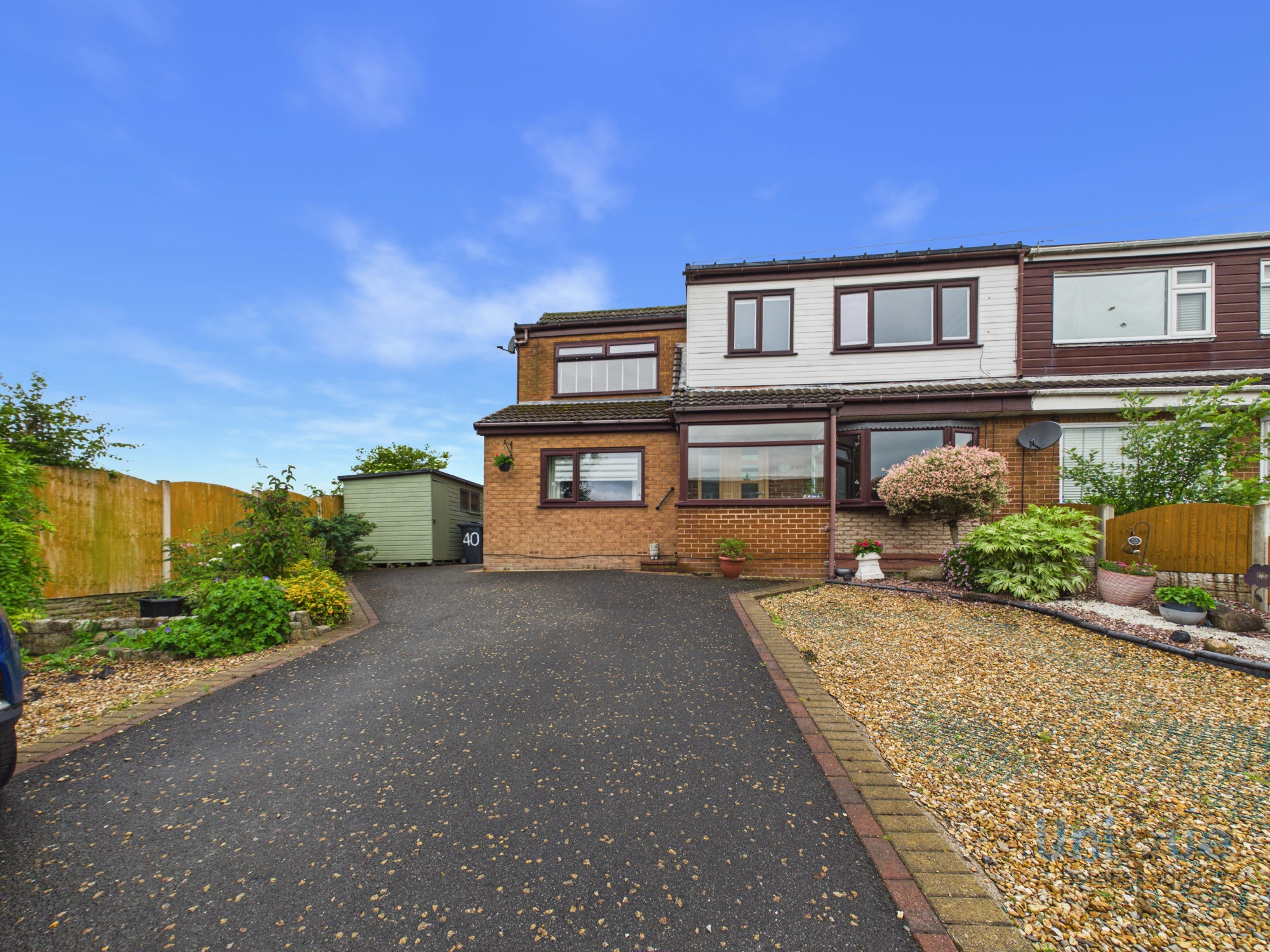 5 bedroom Semi-detached house For Sale