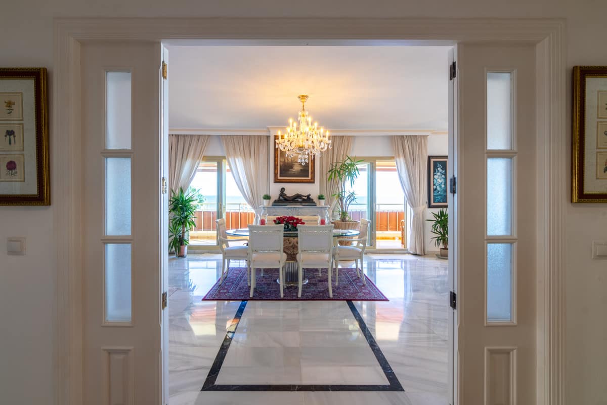 4 bedroom Apartment For Sale