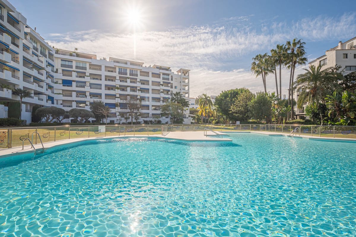 4 bedroom Apartment For Sale