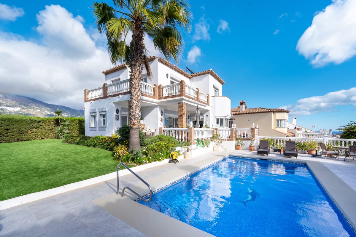 3 bedroom Villa For Sale