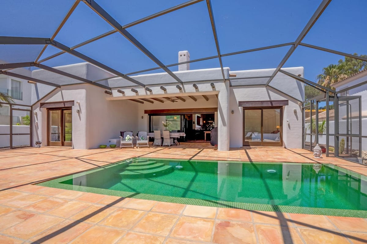 3 bedroom Villa For Sale
