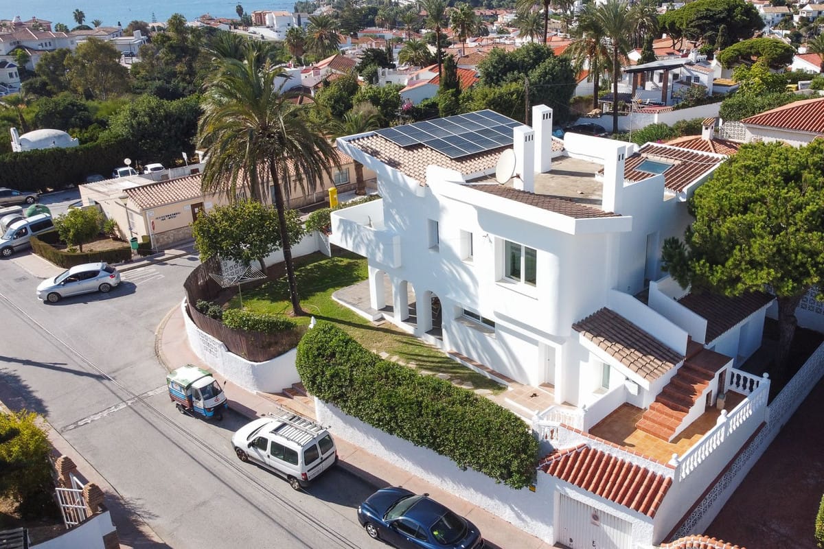 3 bedroom Villa For Sale
