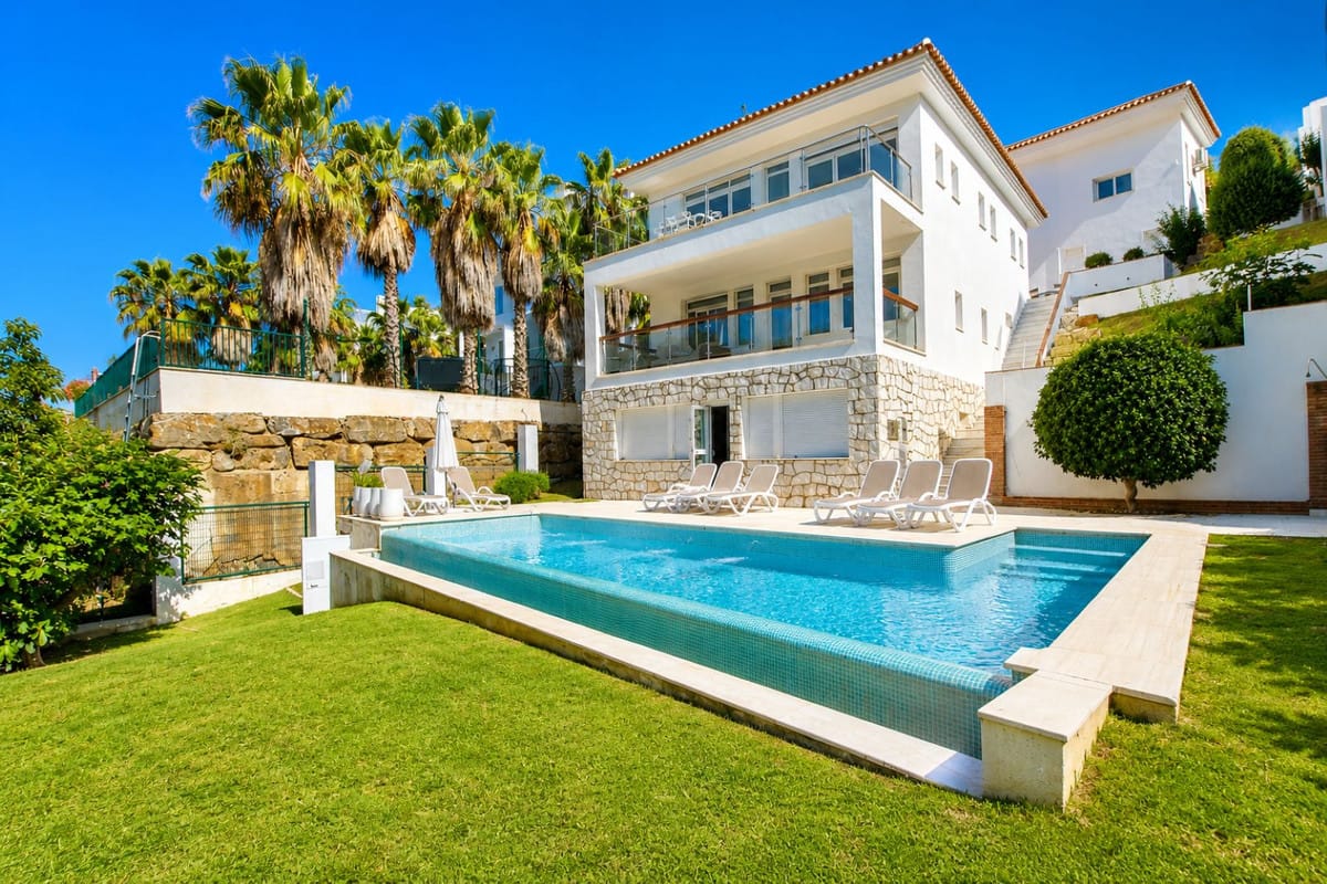 4 bedroom Villa For Sale