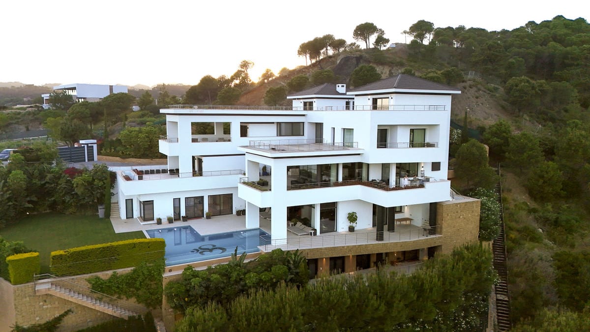 12 Bed Villa in Spain