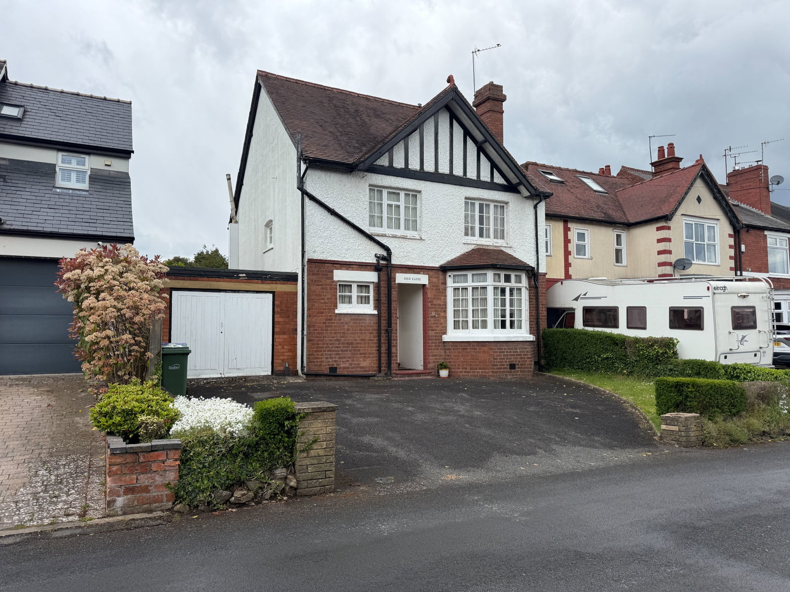 3 bedroom Detached house Under Offer