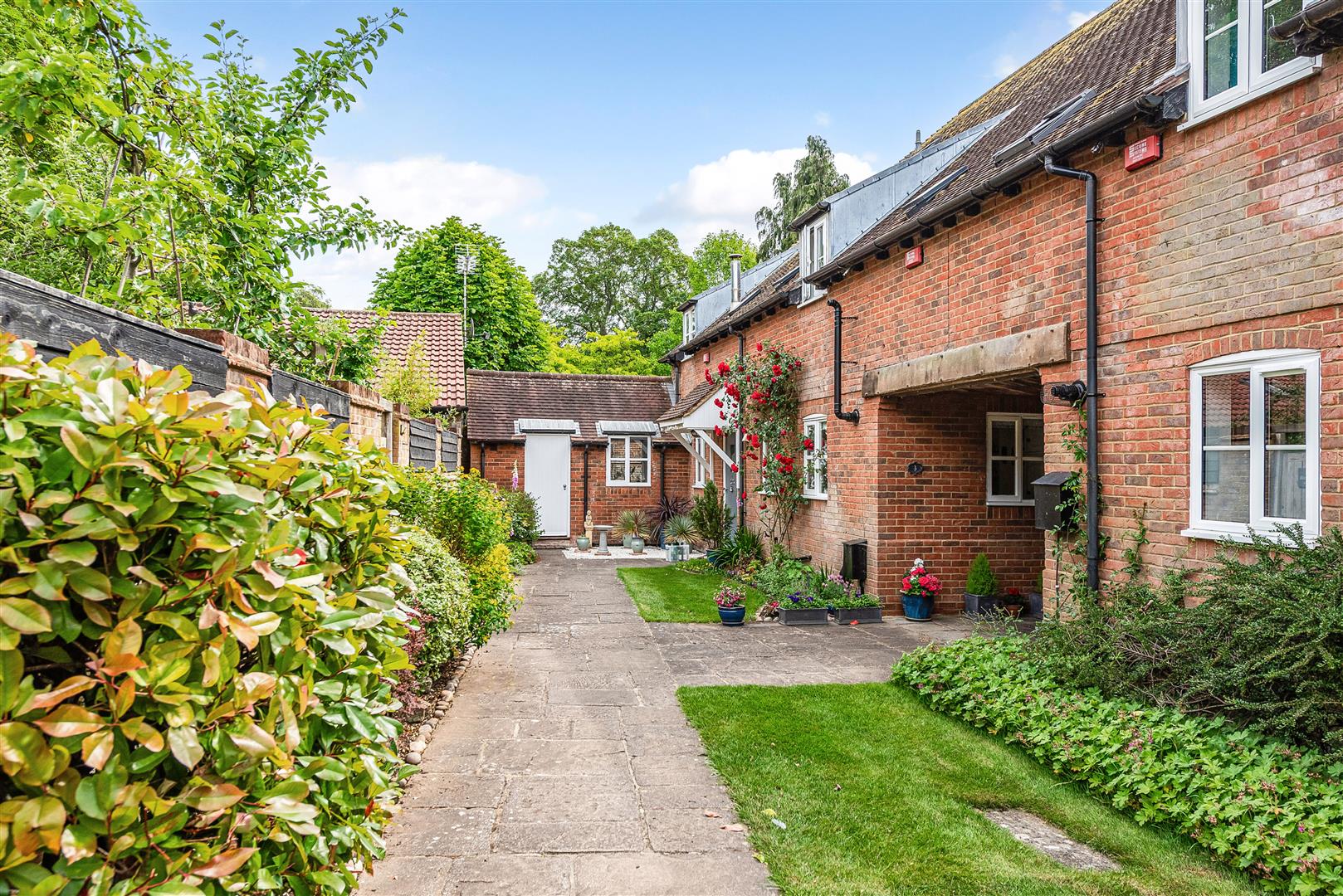 4 bedroom House (unspecified) For Sale