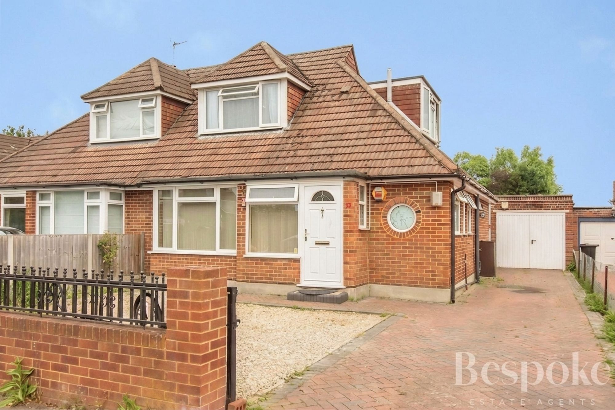 4 bedroom Semi-detached house For Sale