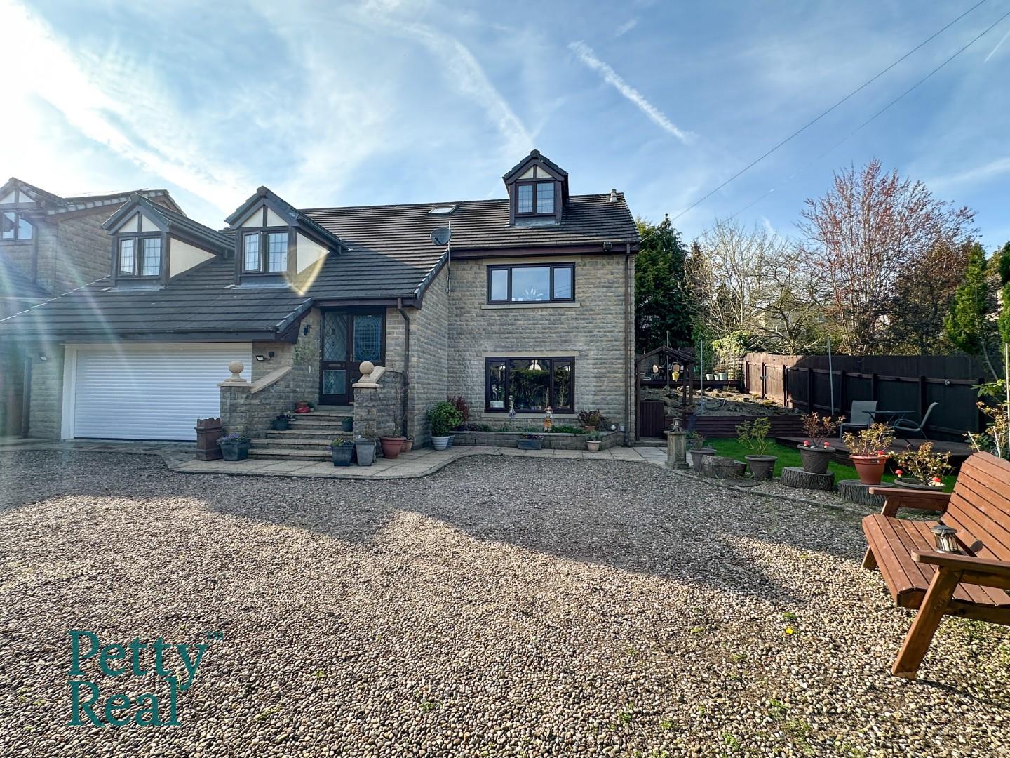6 bedroom Detached house For Sale