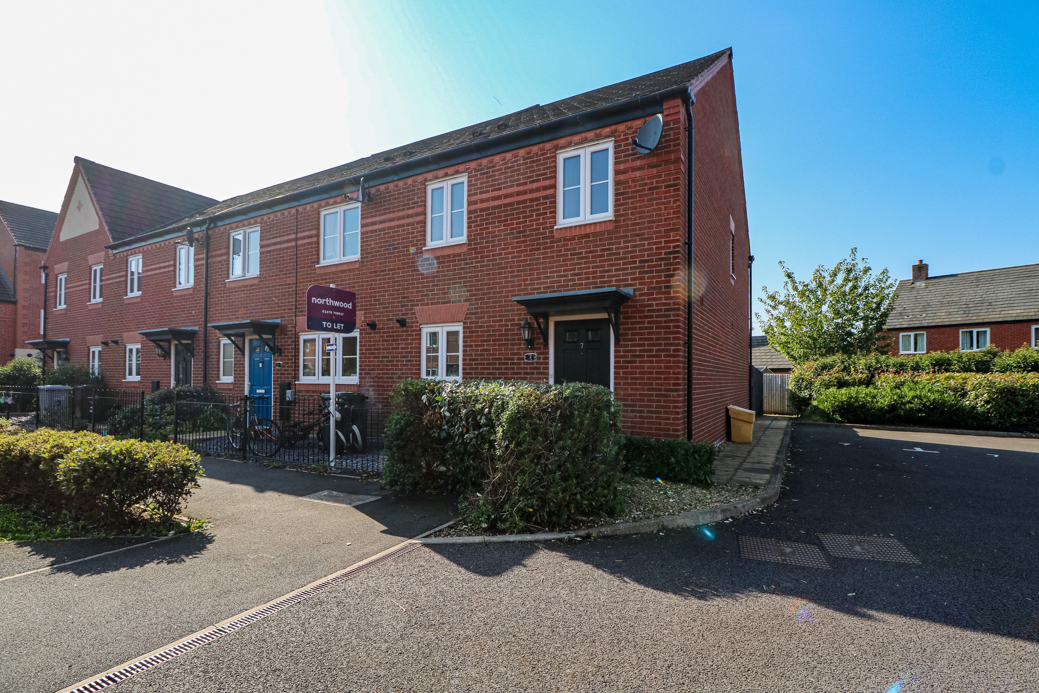 3 bedroom Mews house To Let